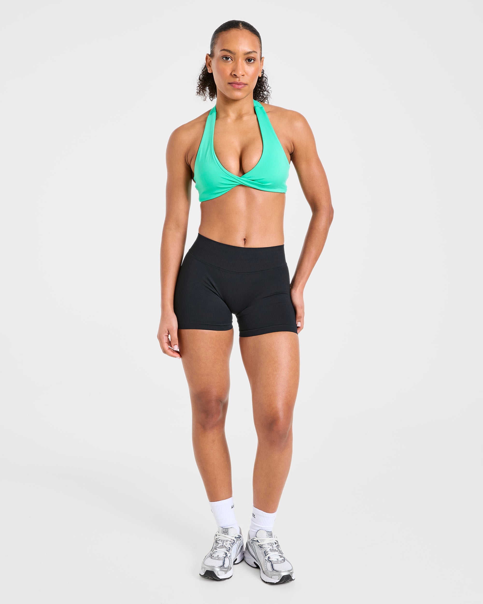 Essential Halterneck Sports Bra - Mint Grün
