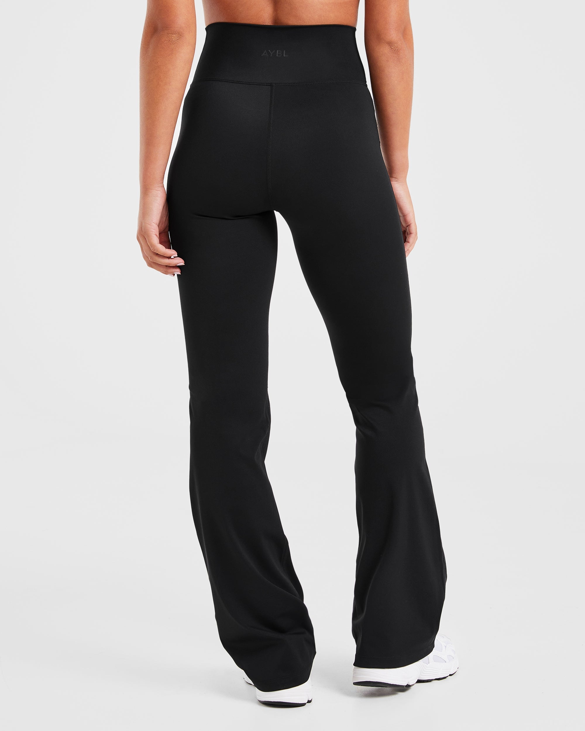 Sculpt Wrap Flared Leggings - Schwarz