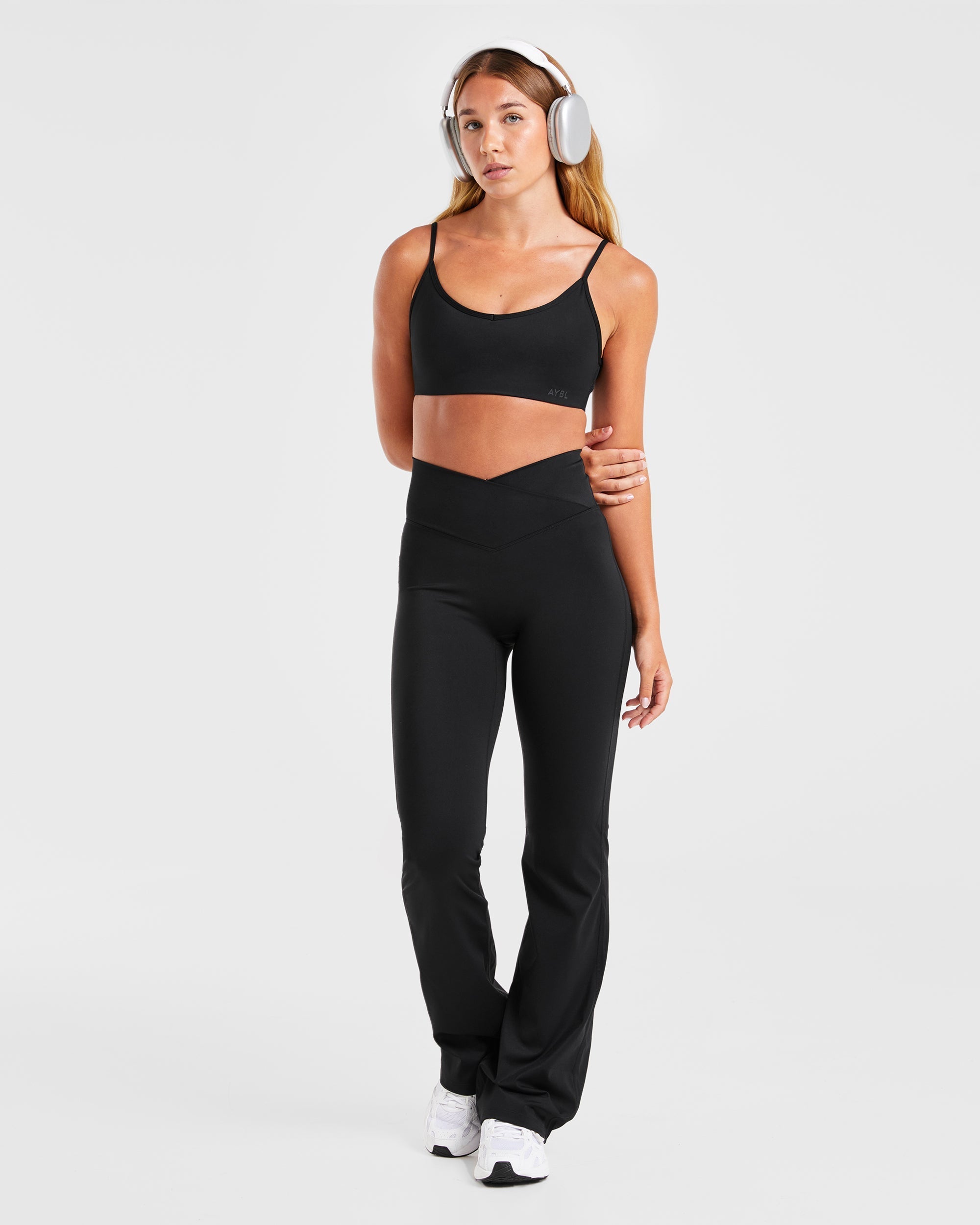 Sculpt Wrap Flared Leggings - Schwarz