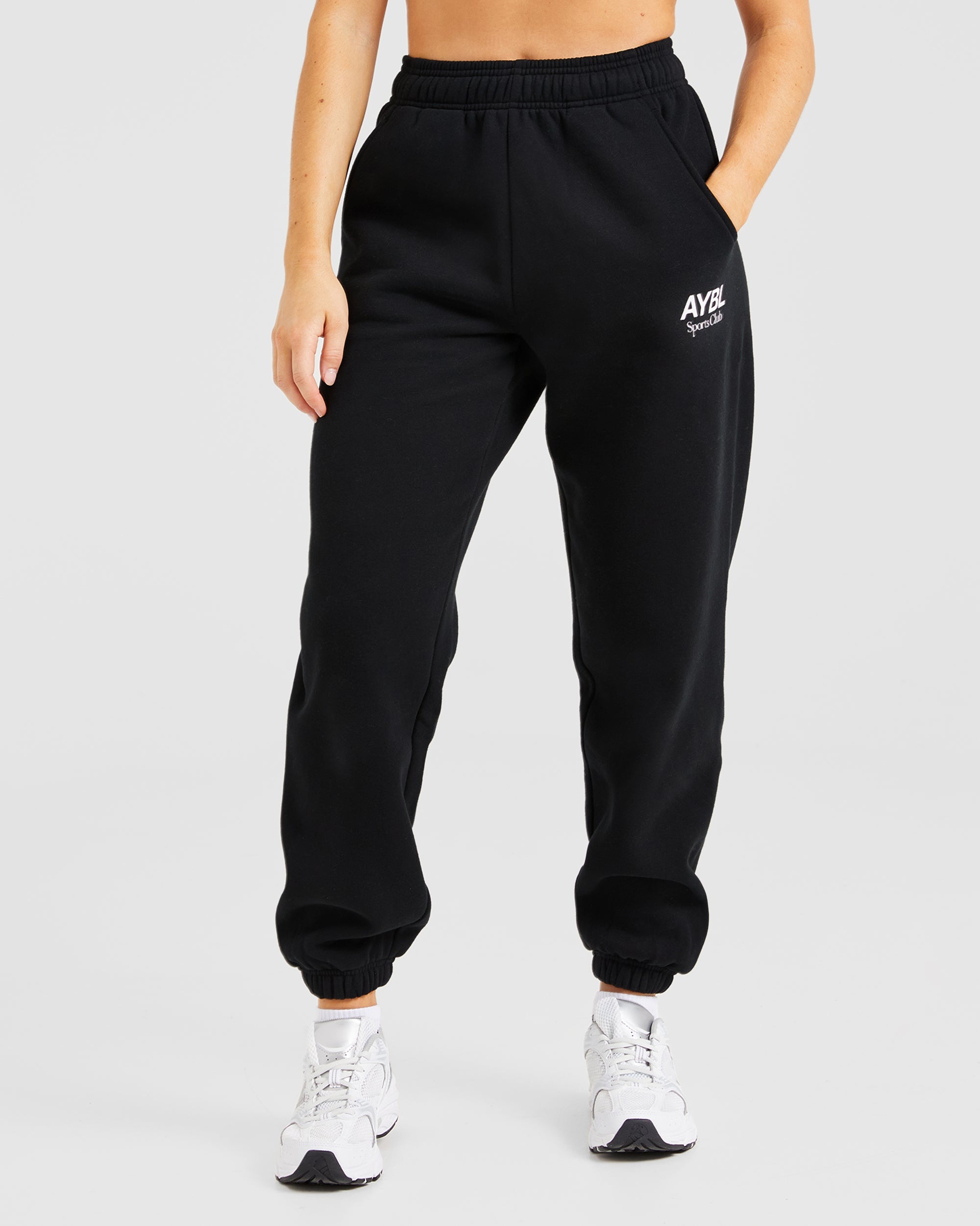 AYBL Sports Club Oversized Joggers - Schwarz/Weiß