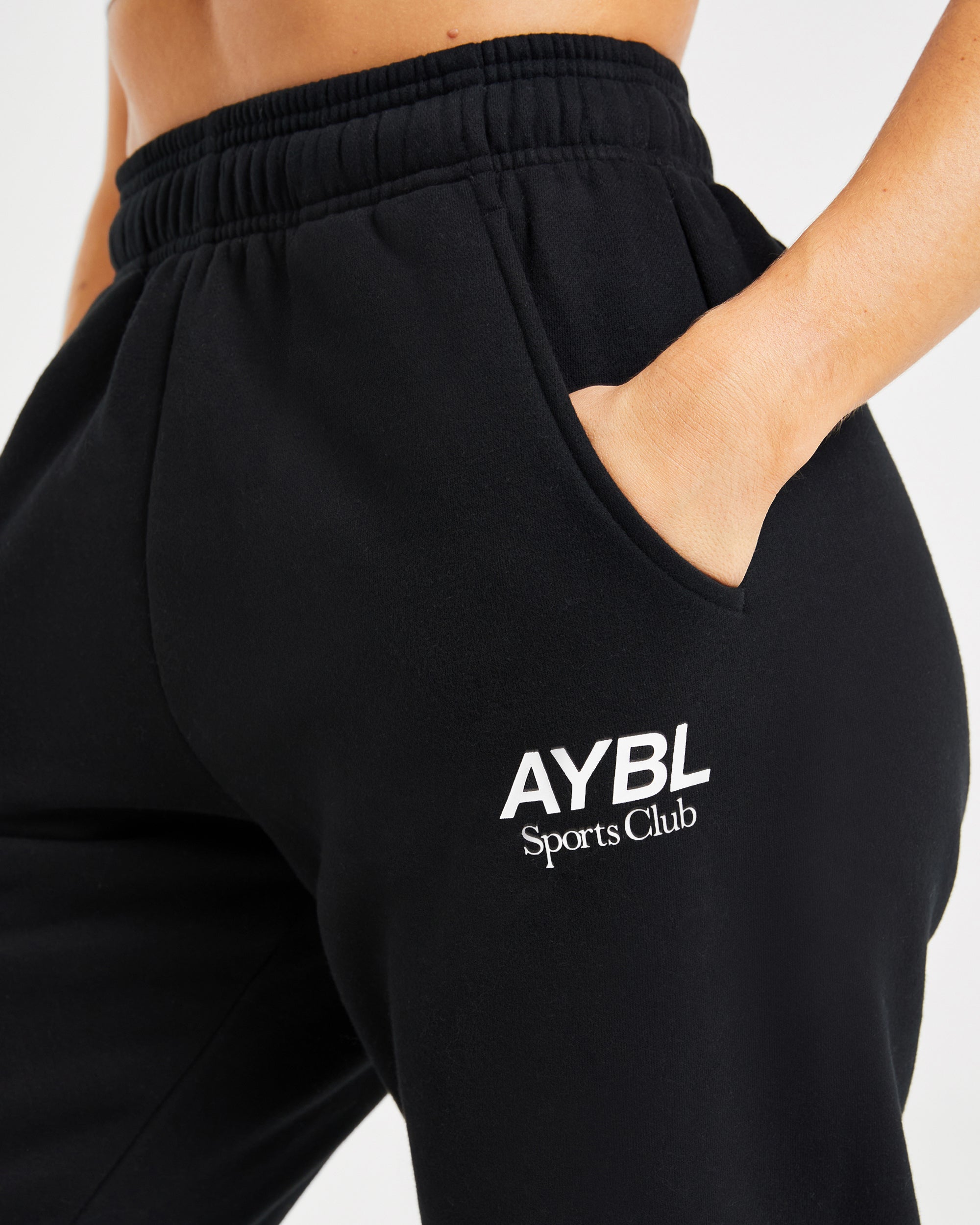 AYBL Sports Club Oversized Joggers - Schwarz/Weiß