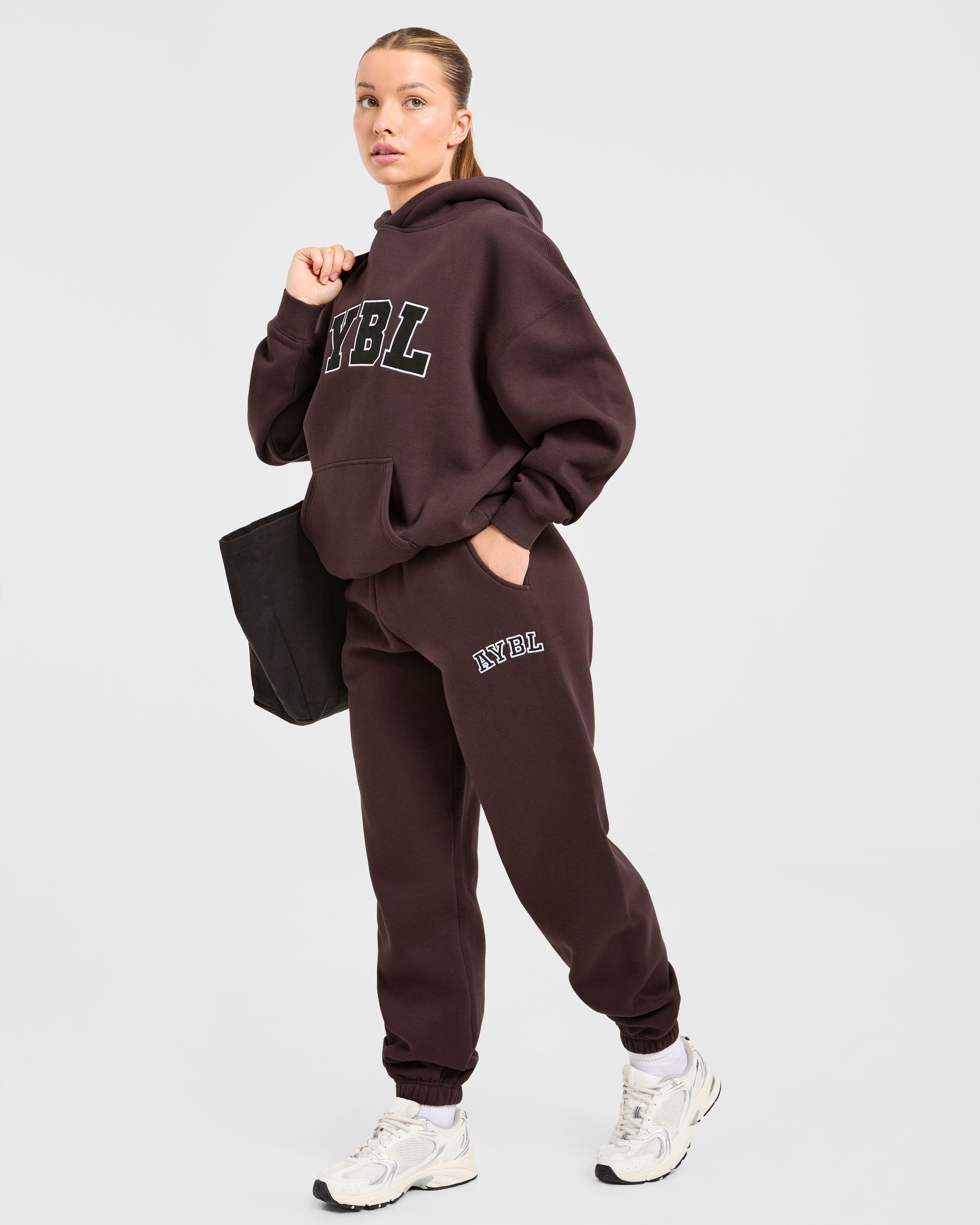 Varsity 2.0 Oversized Joggers - Cocoa Braun