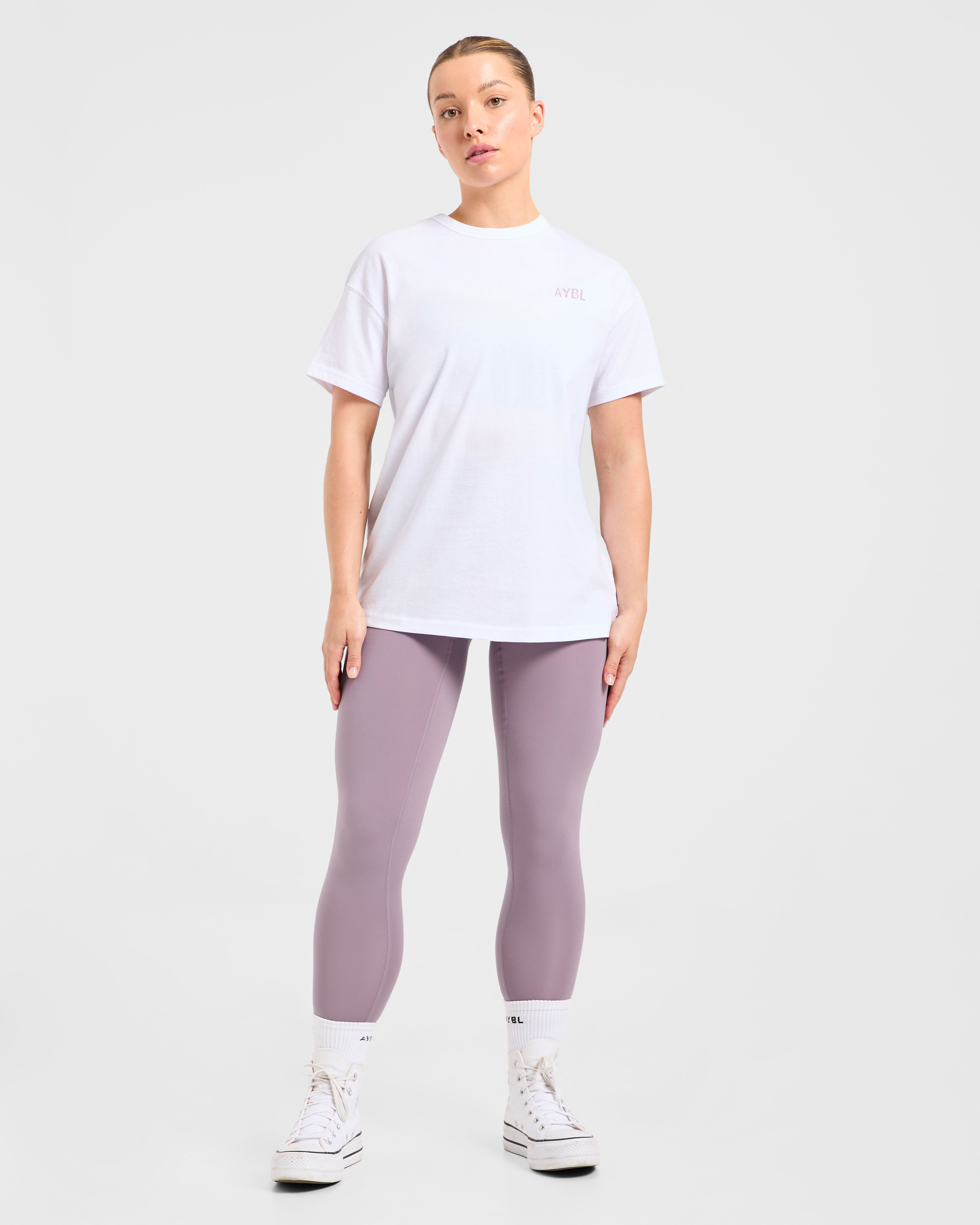 Strong Women Graphic Oversized T Shirt - Weiß/Lila
