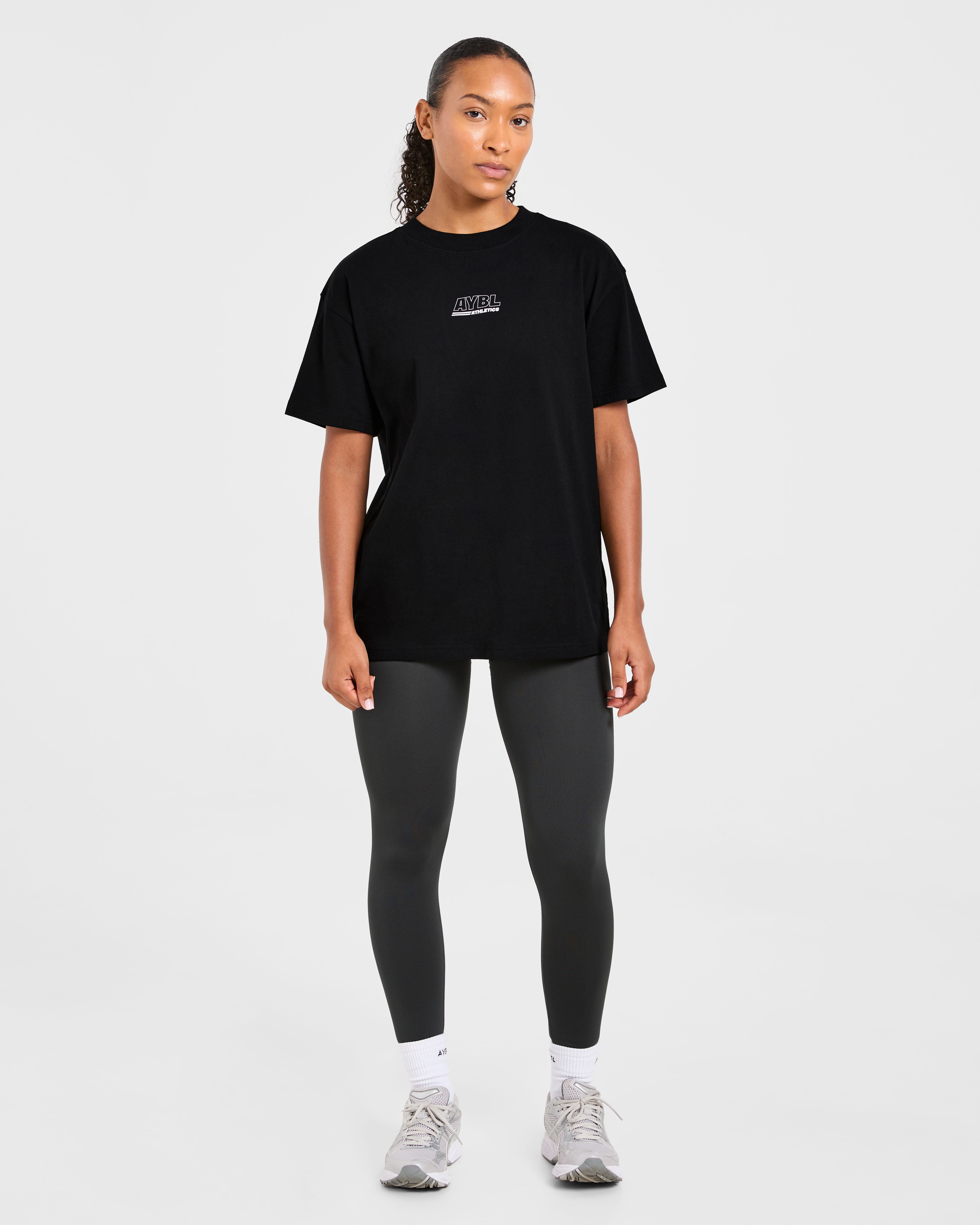 Athletics Track Oversized T Shirt - Schwarz/Weiß