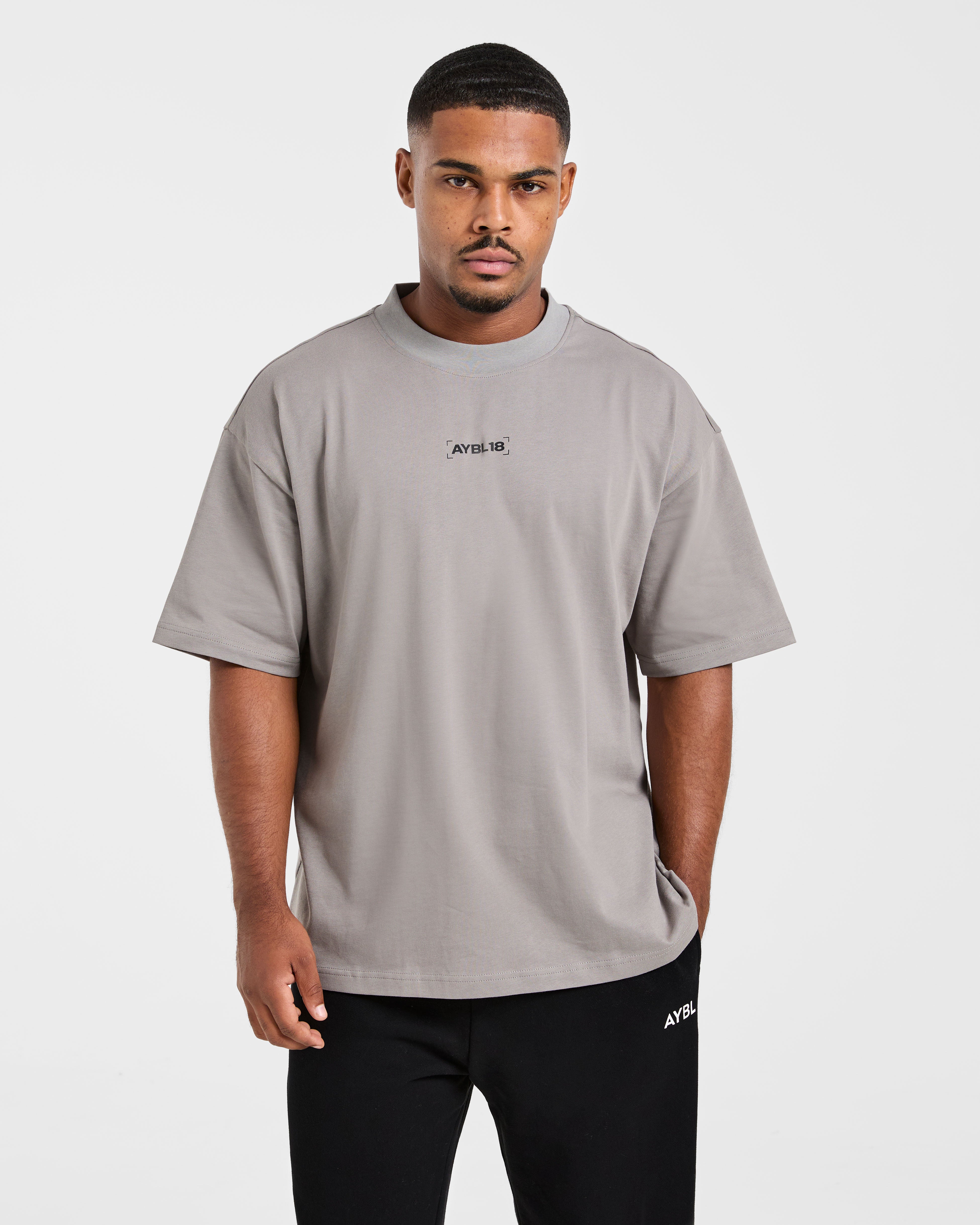 Power Club Oversized T Shirt - Grau