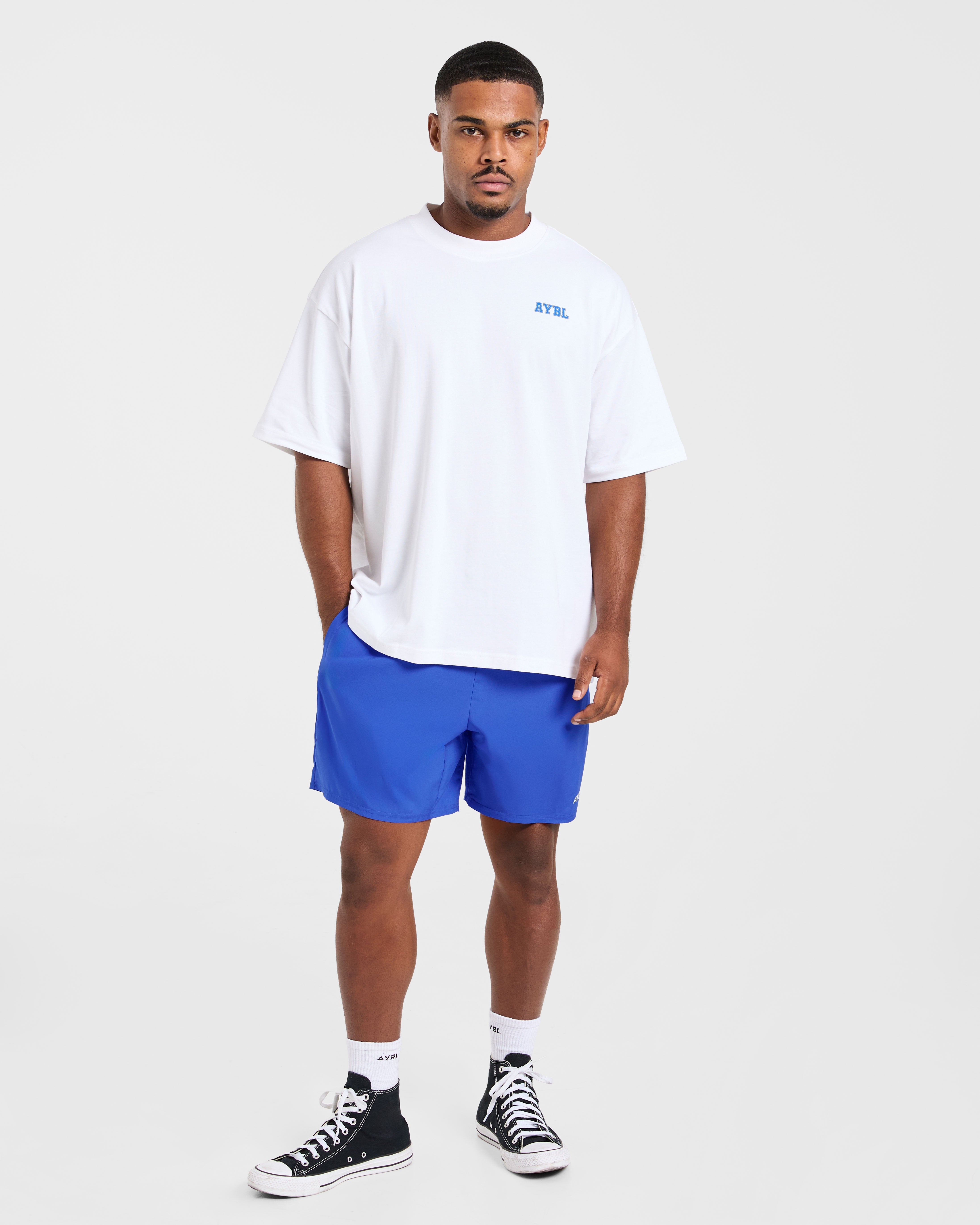 Power In Motion Oversized T Shirt - Weiß