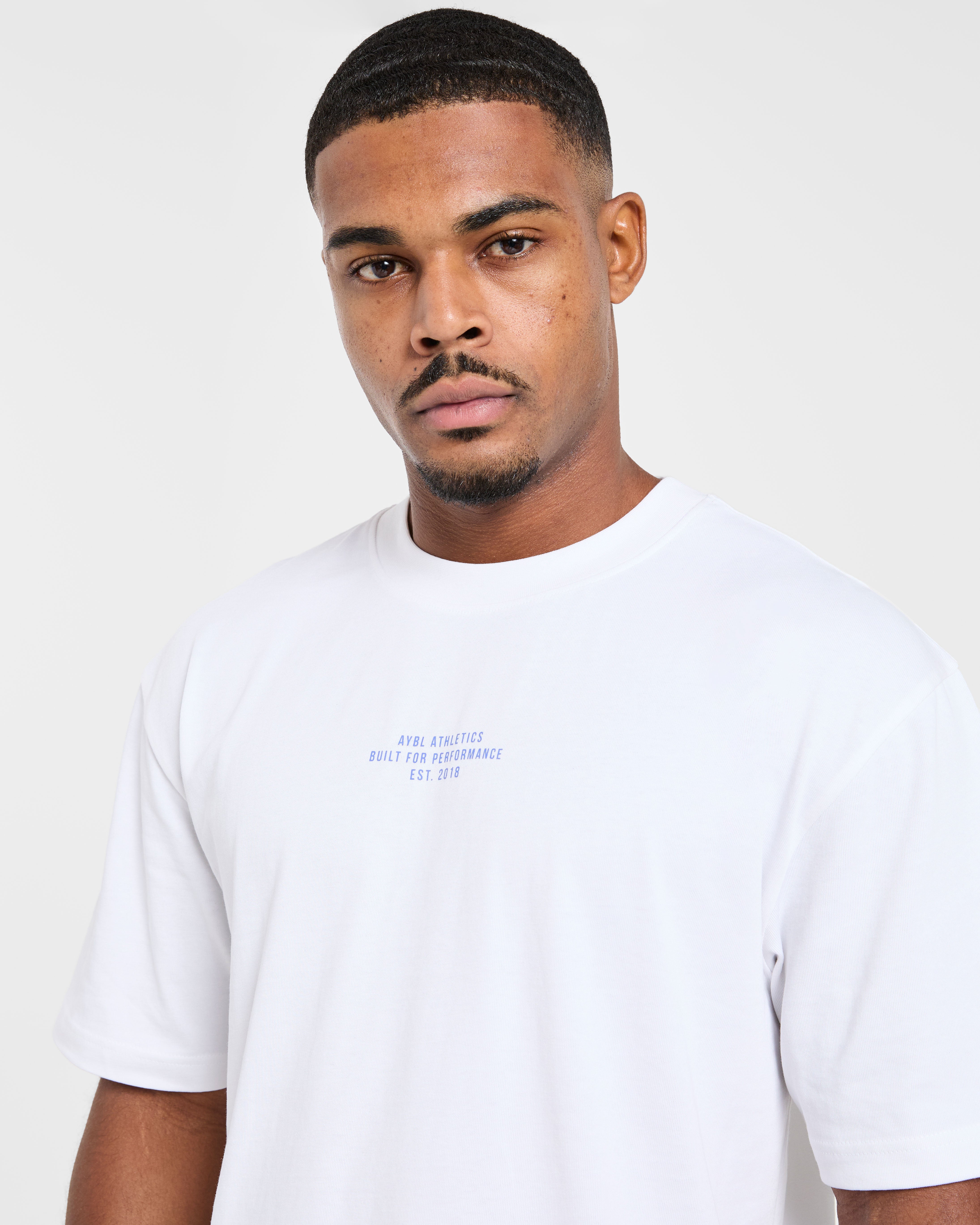 Athletics Performance T Shirt - Weiß/Blau