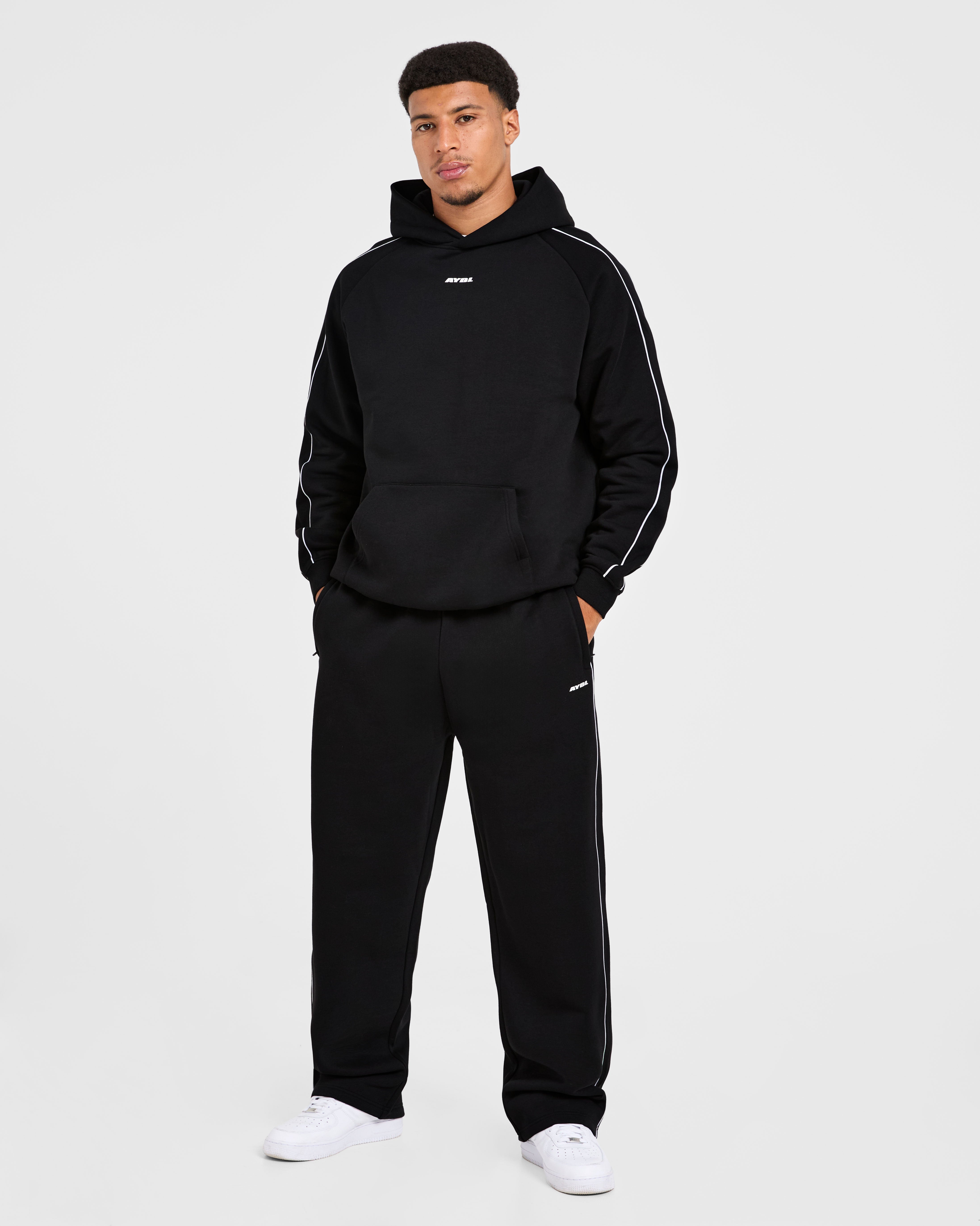 Restore Oversized Straight Leg Joggers - Schwarz