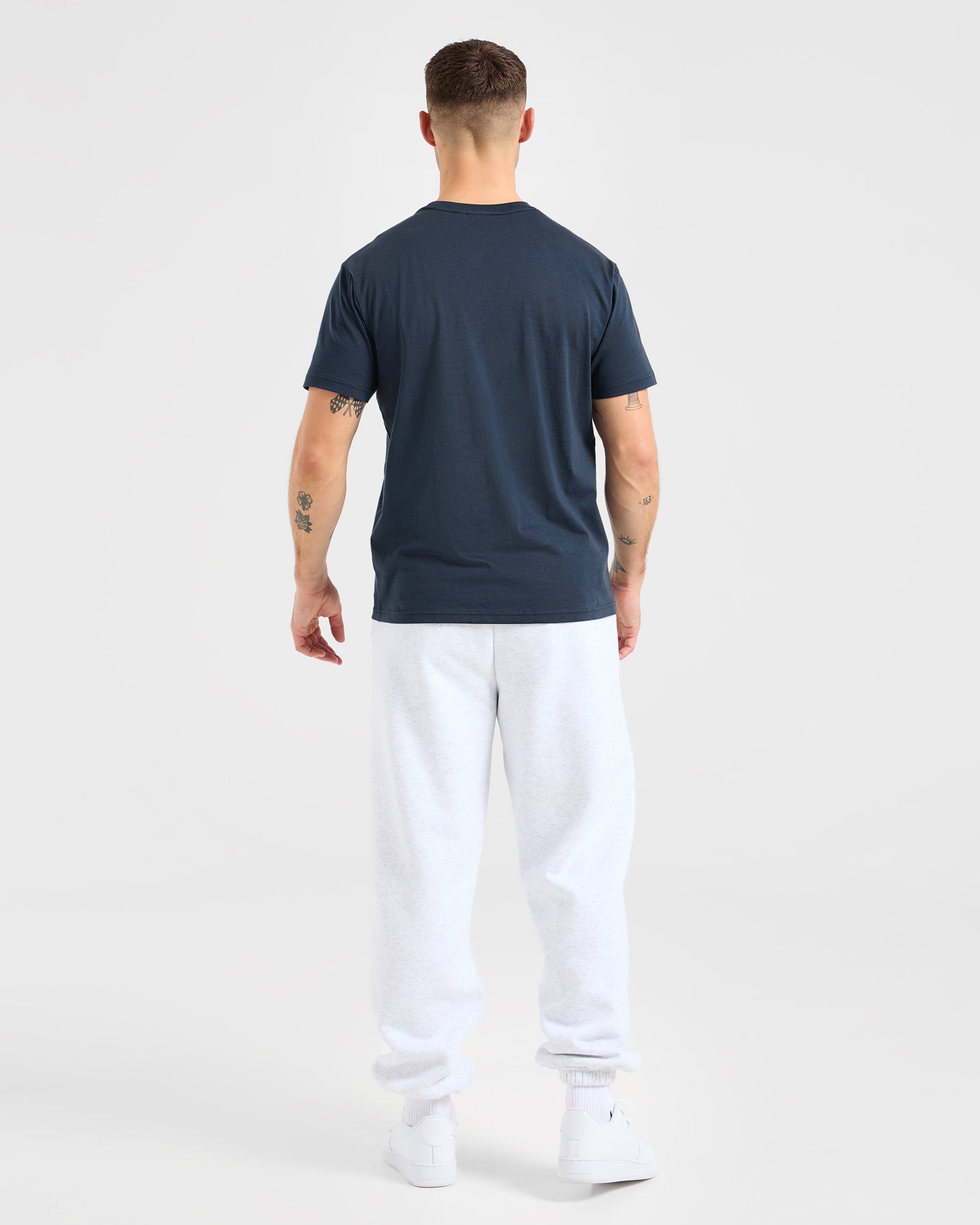 Essential T Shirt - Navy Blau