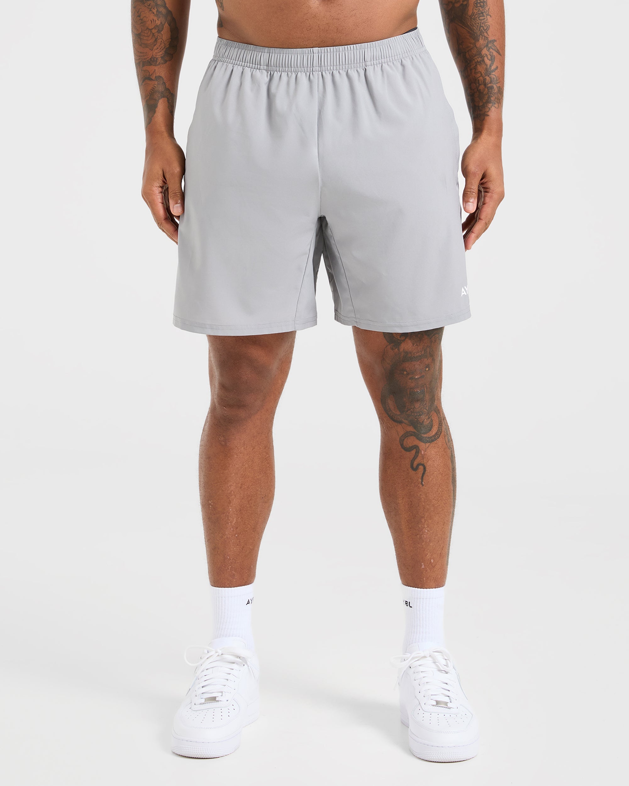 Core 7" Shorts - Grau