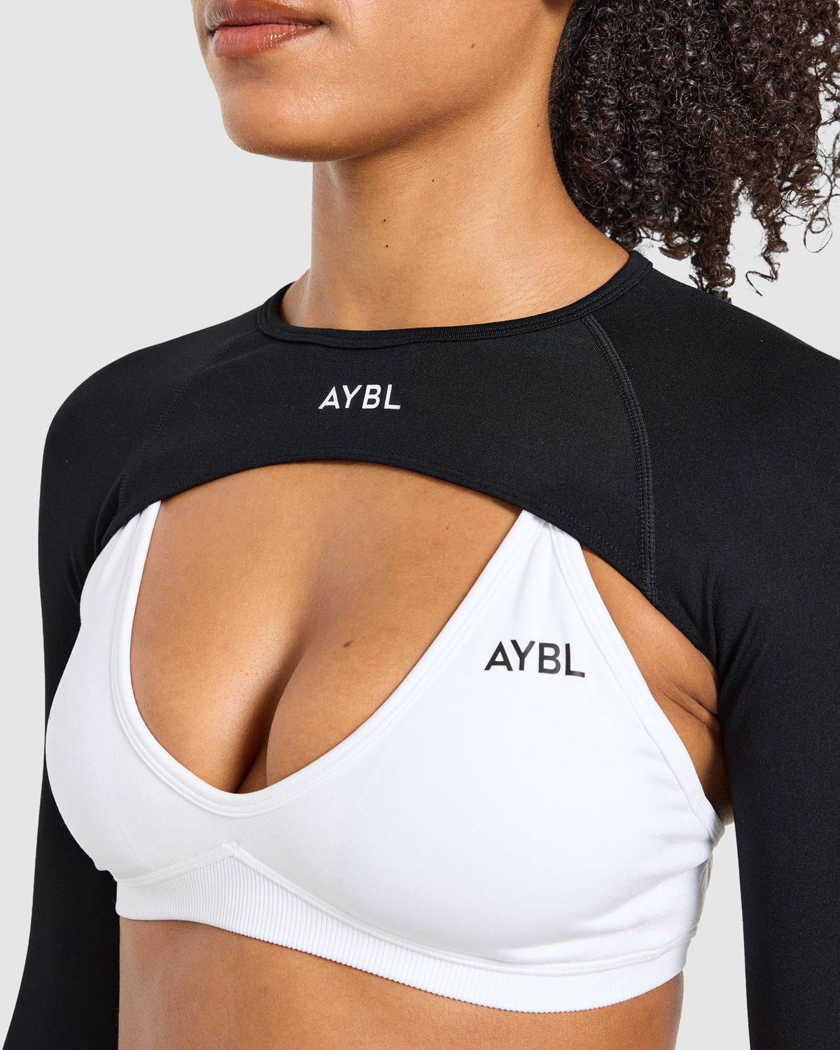 Adapt Seamless Shrug - Schwarz
