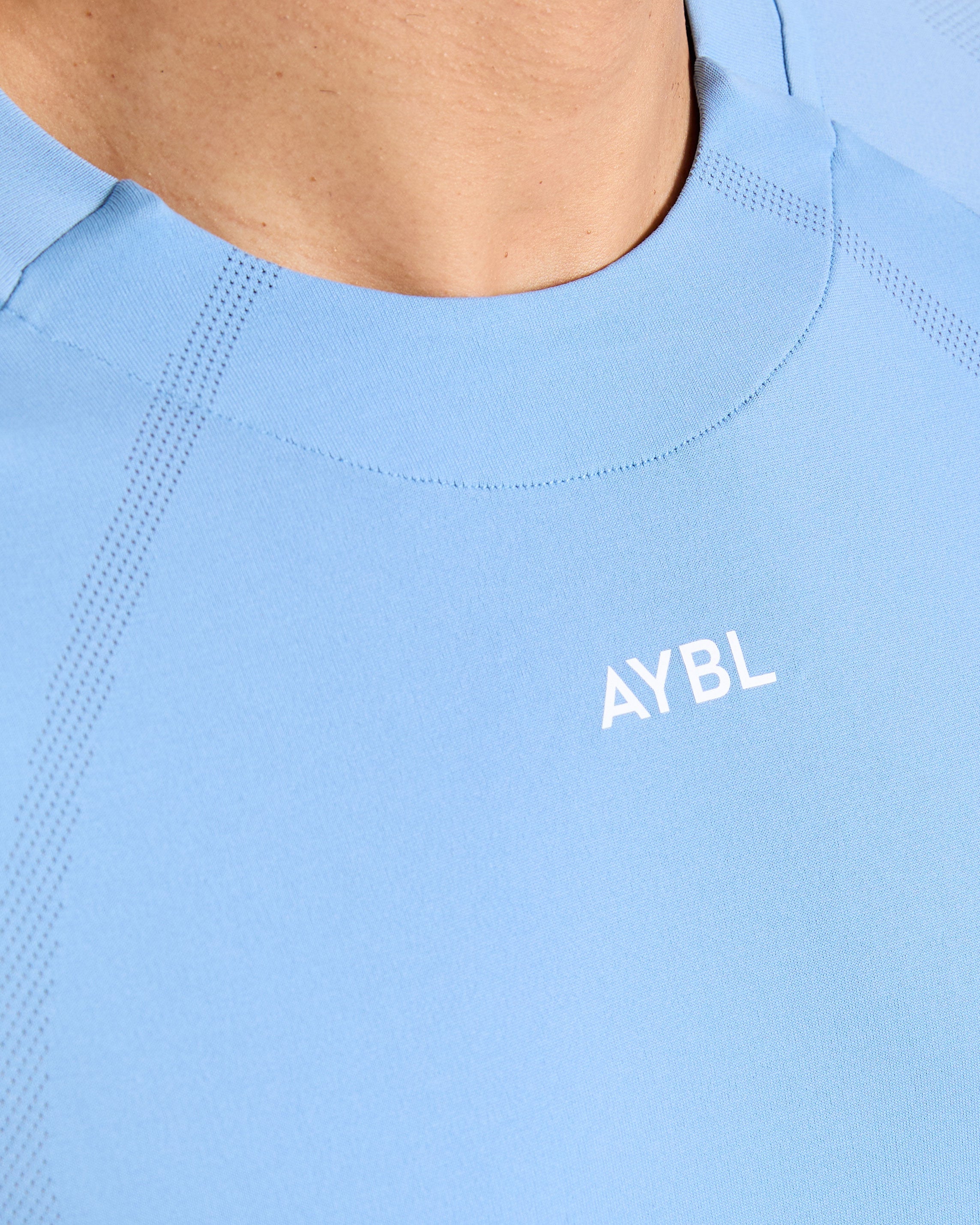 Attain Seamless Long Sleeve T Shirt - Sports Blau