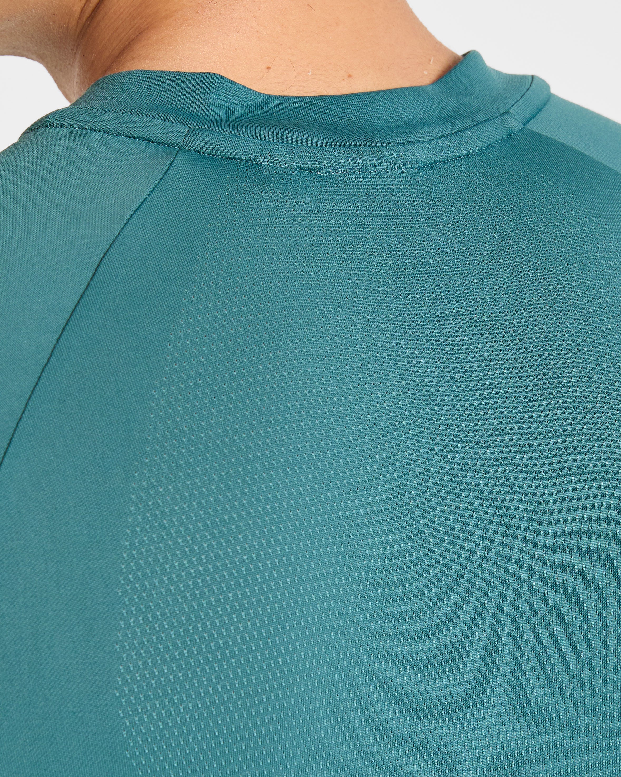 Attain Seamless Long Sleeve T Shirt - Pine Forest