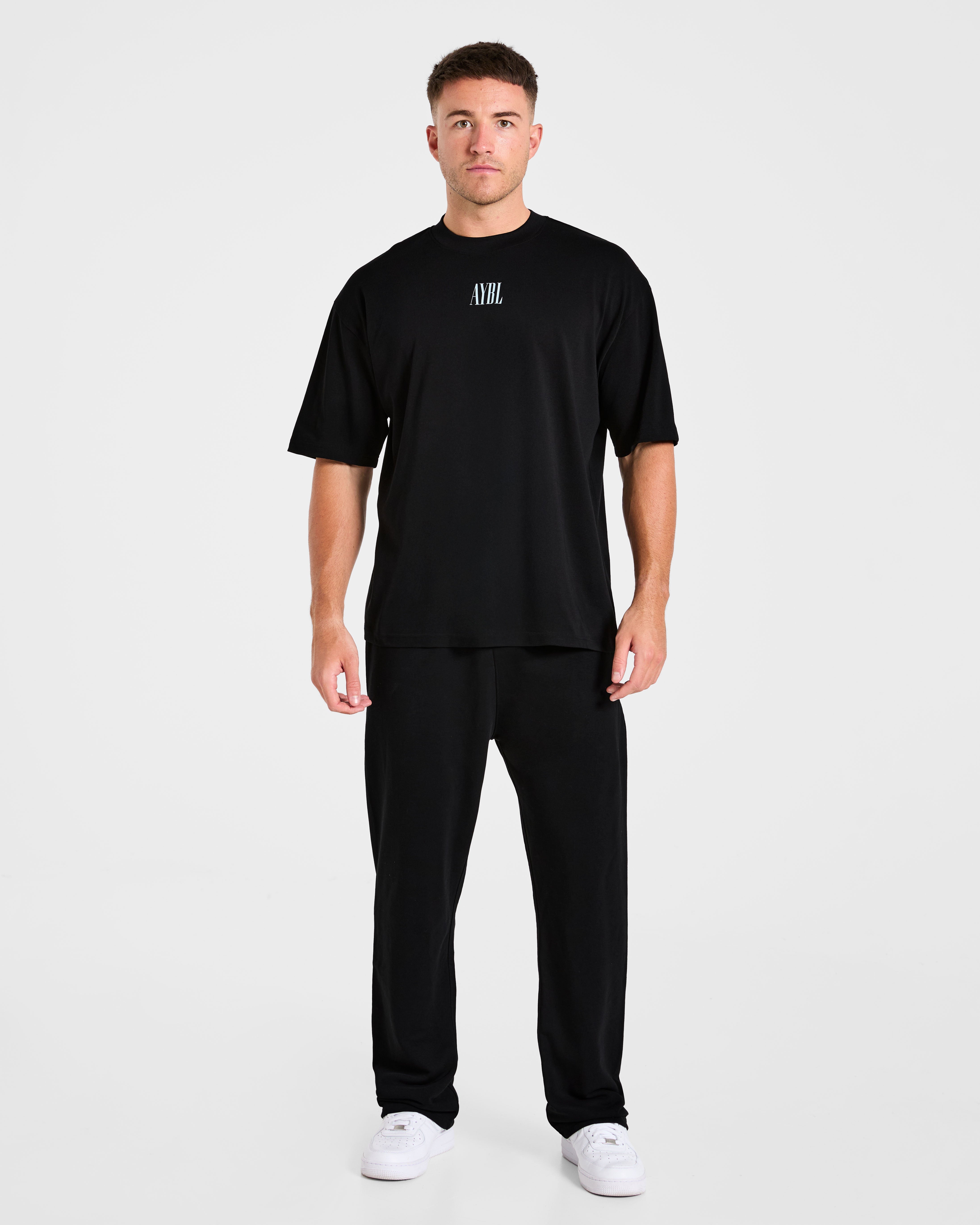 Strength Of Titans Oversized T Shirt - Schwarz