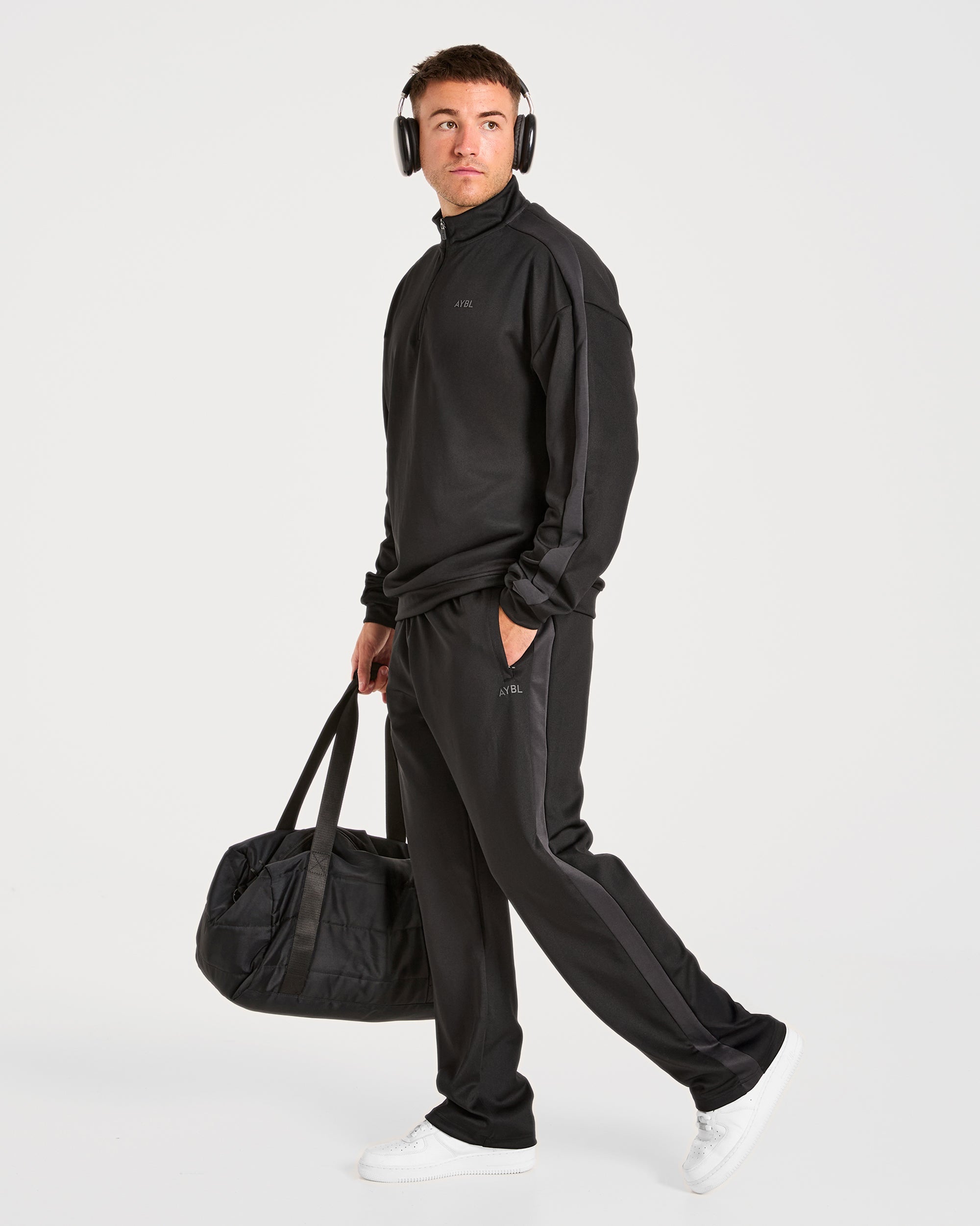 Classic Track Straight Leg Joggers - Schwarz/Charcoal