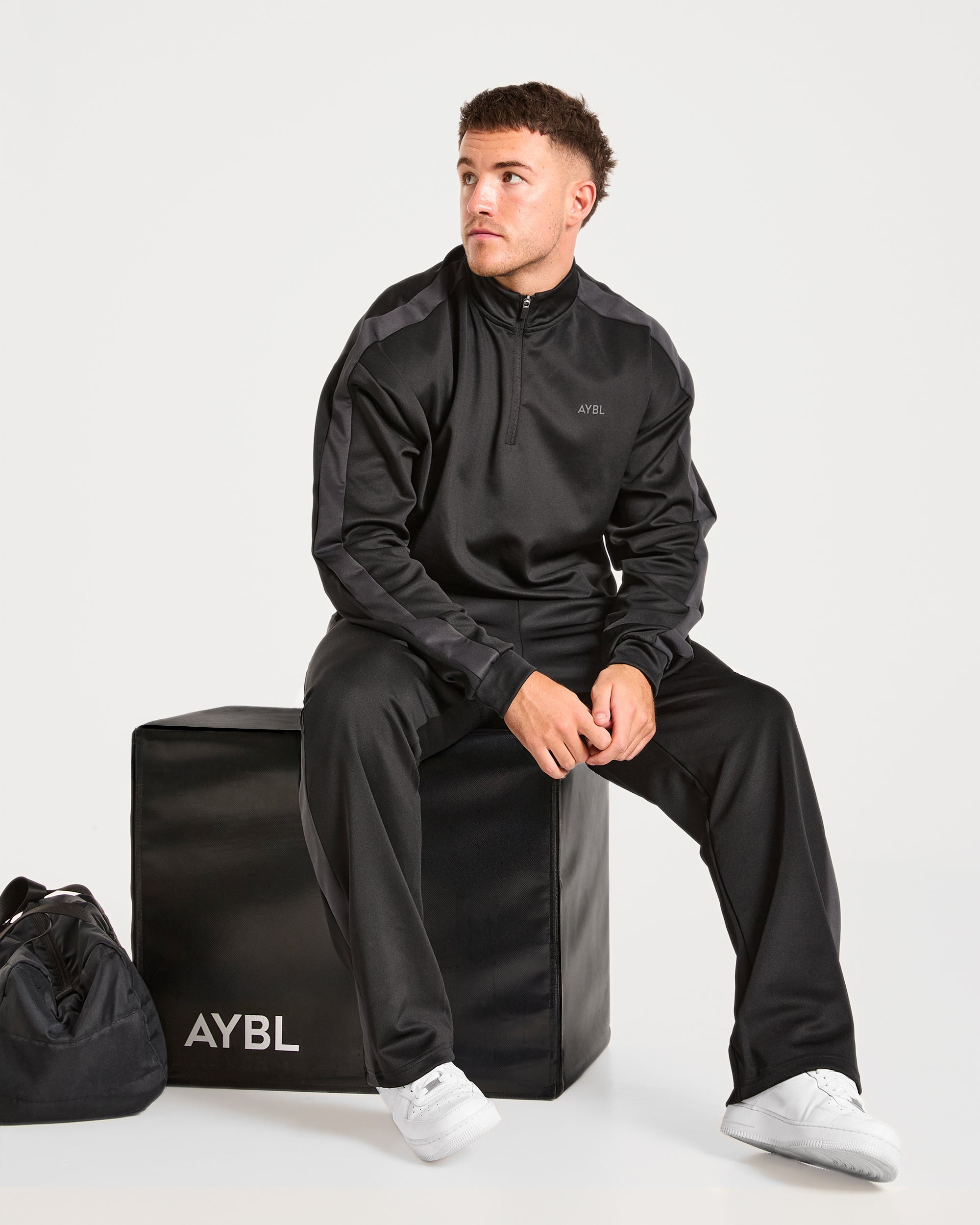 Classic Track 1/4 Zip Pullover - Schwarz/Charcoal