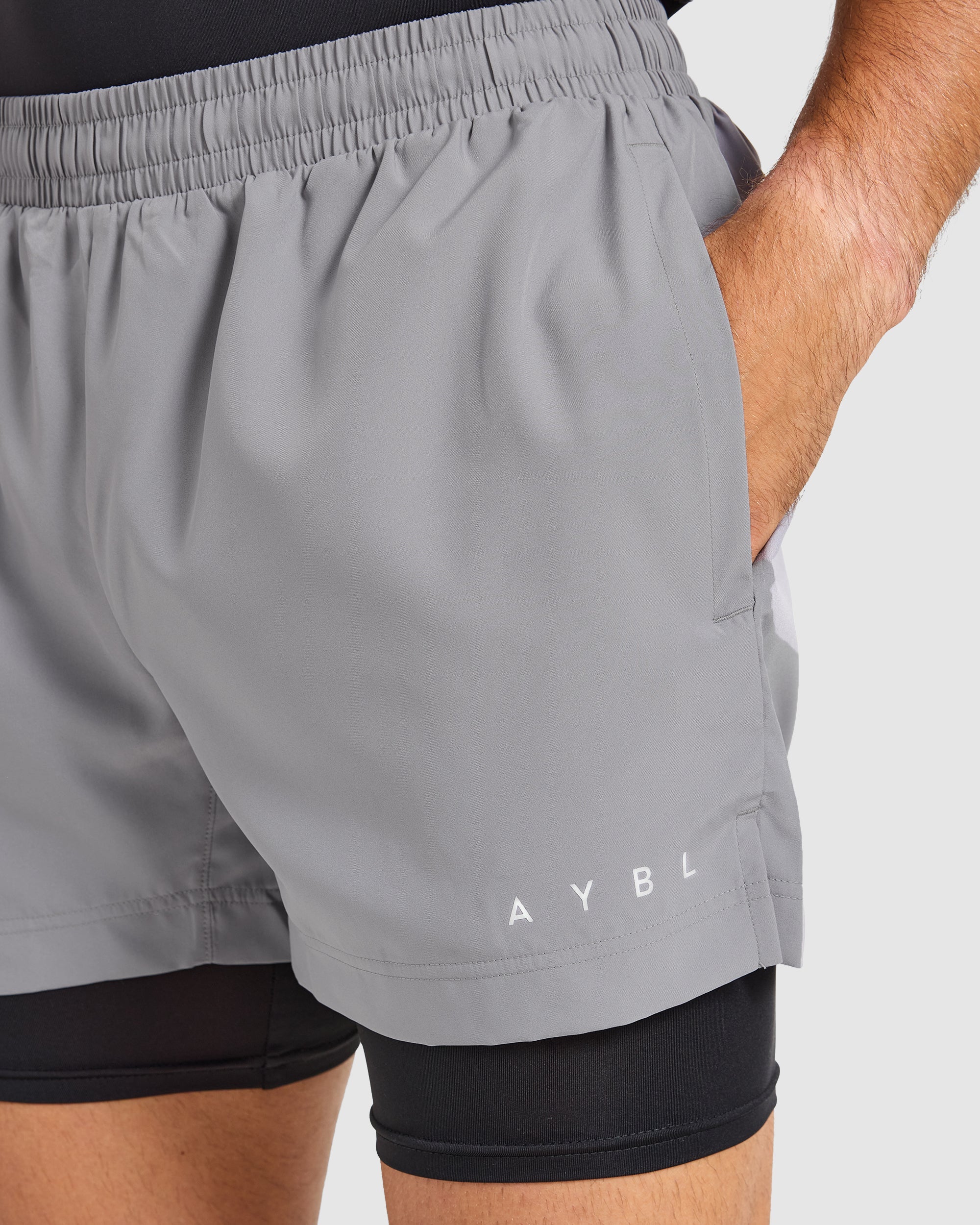 Core 2 in 1 Shorts - Grau/Schwarz