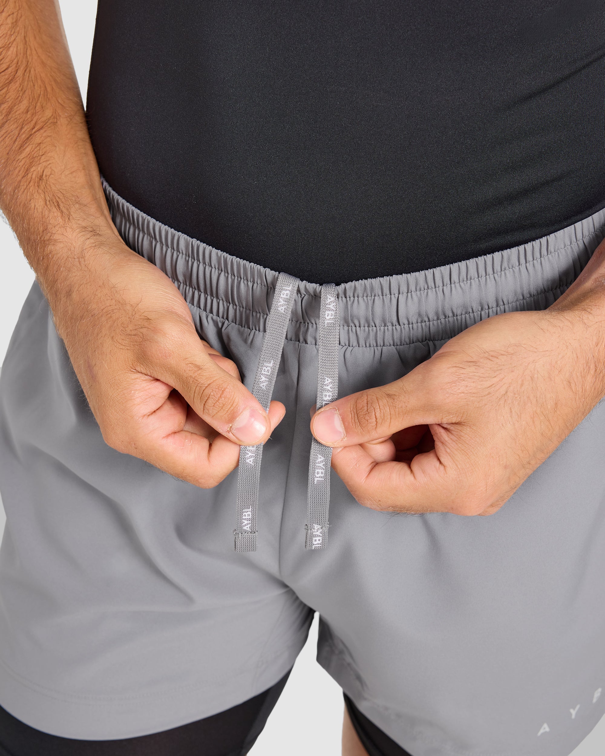 Core 2 in 1 Shorts - Grau/Schwarz