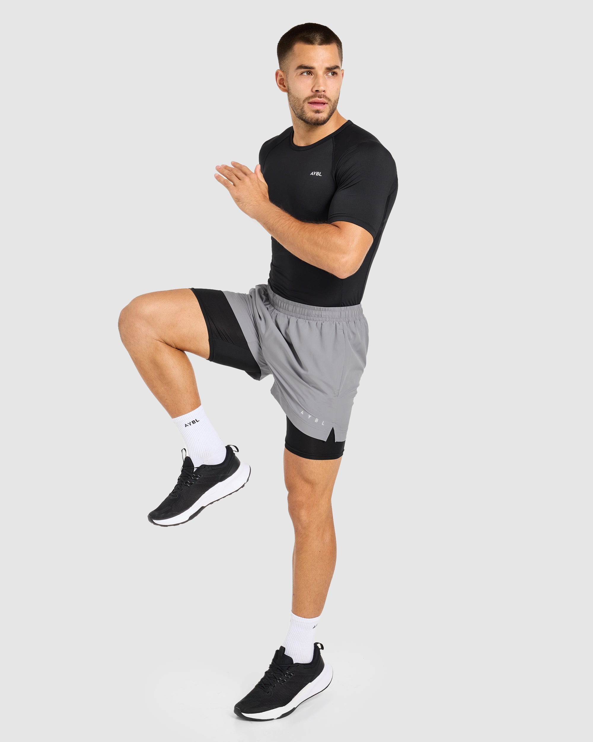 Core 2 in 1 Shorts - Grau/Schwarz