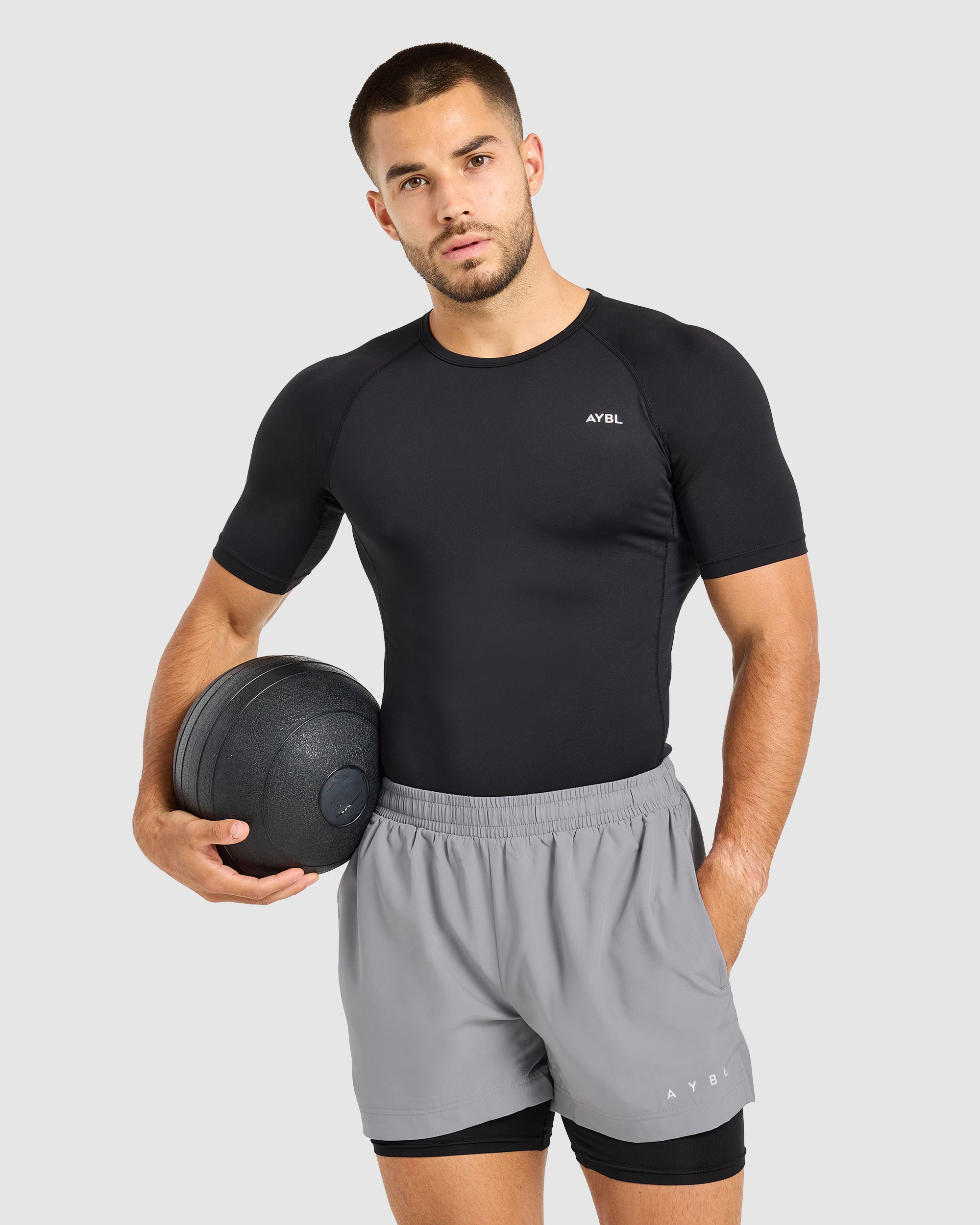 Core 2 in 1 Shorts - Grau/Schwarz