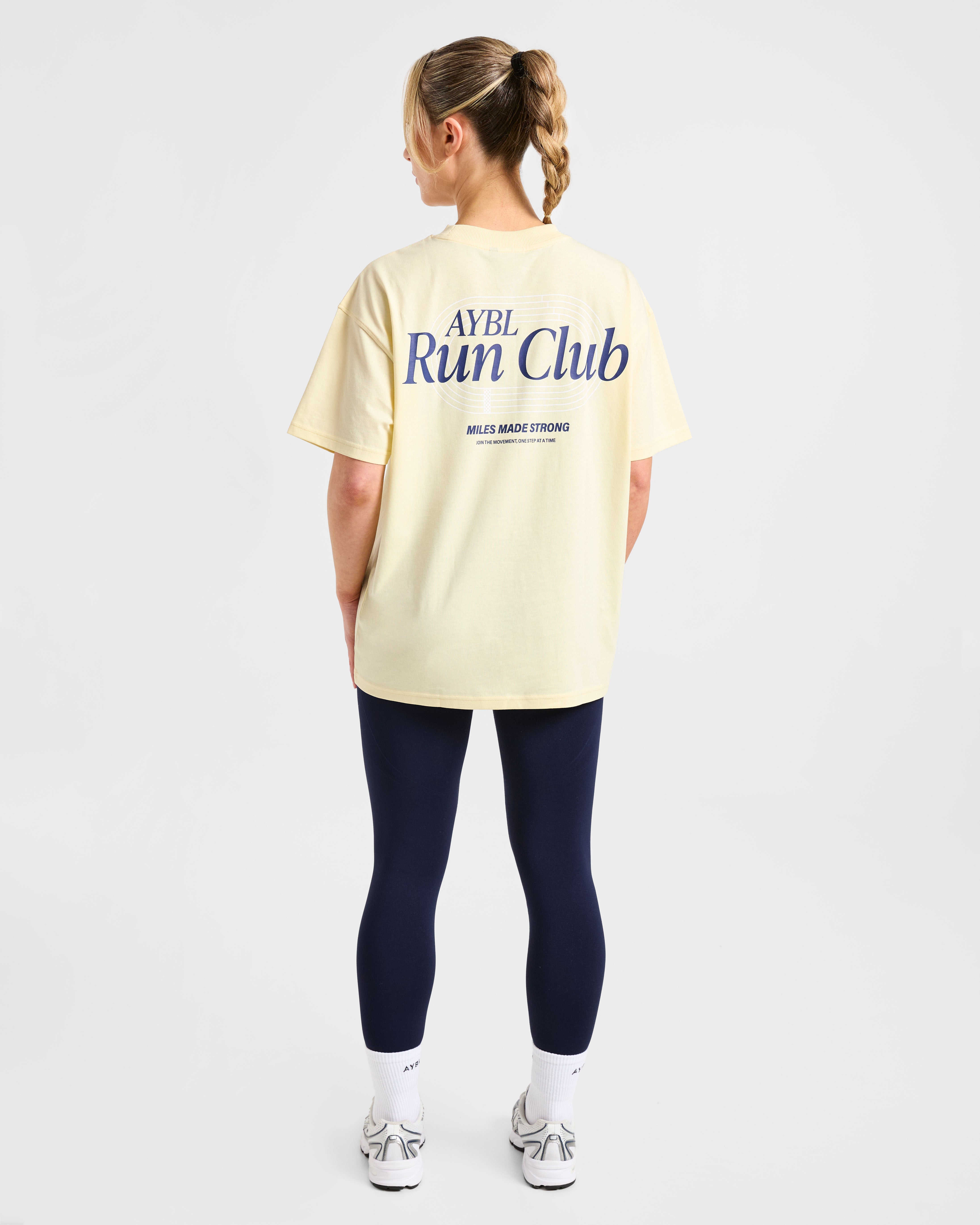 Run Club Oversized T Shirt - Butter Gelb