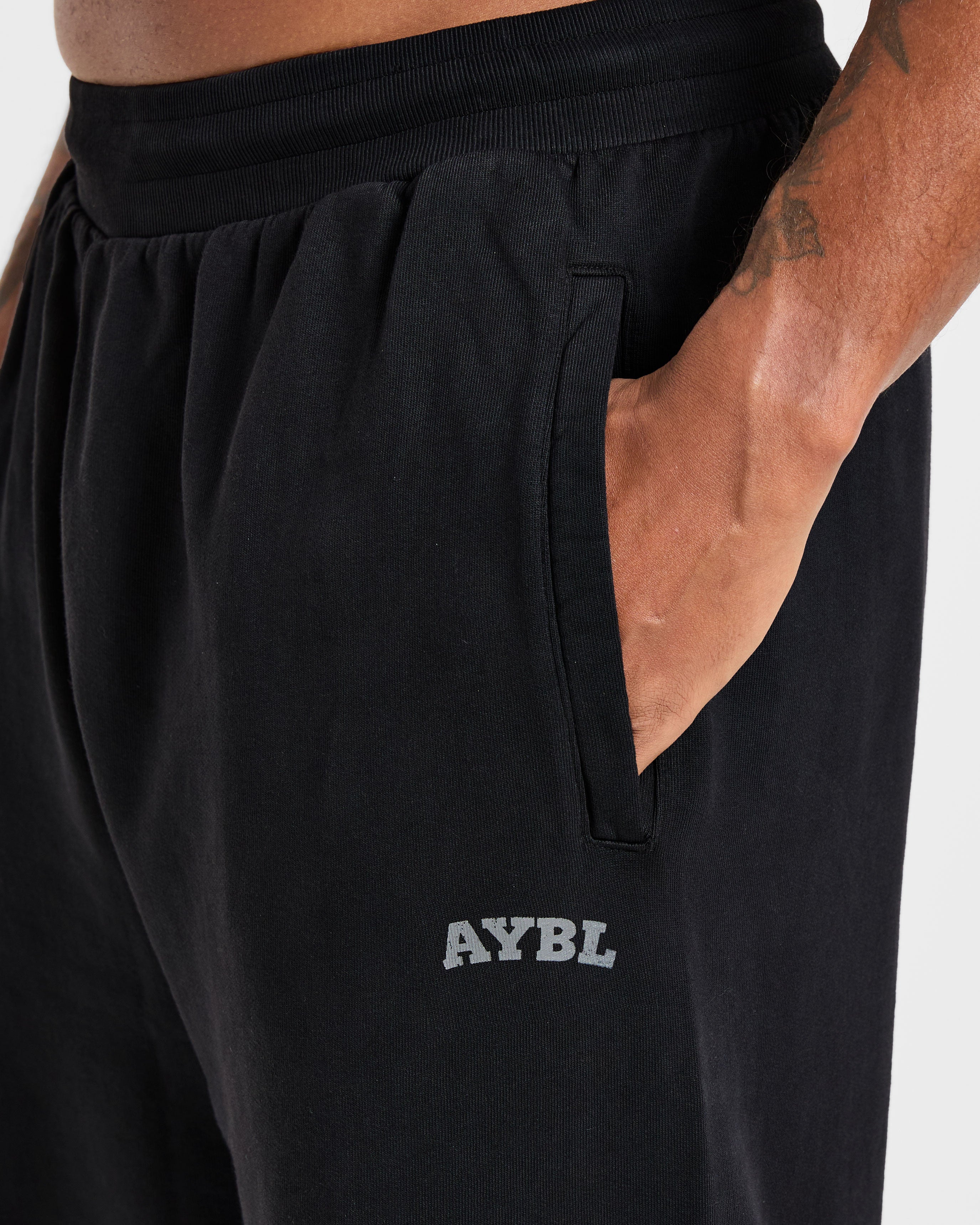 Elite Straight Leg Joggers - Schwarz/Charcoal