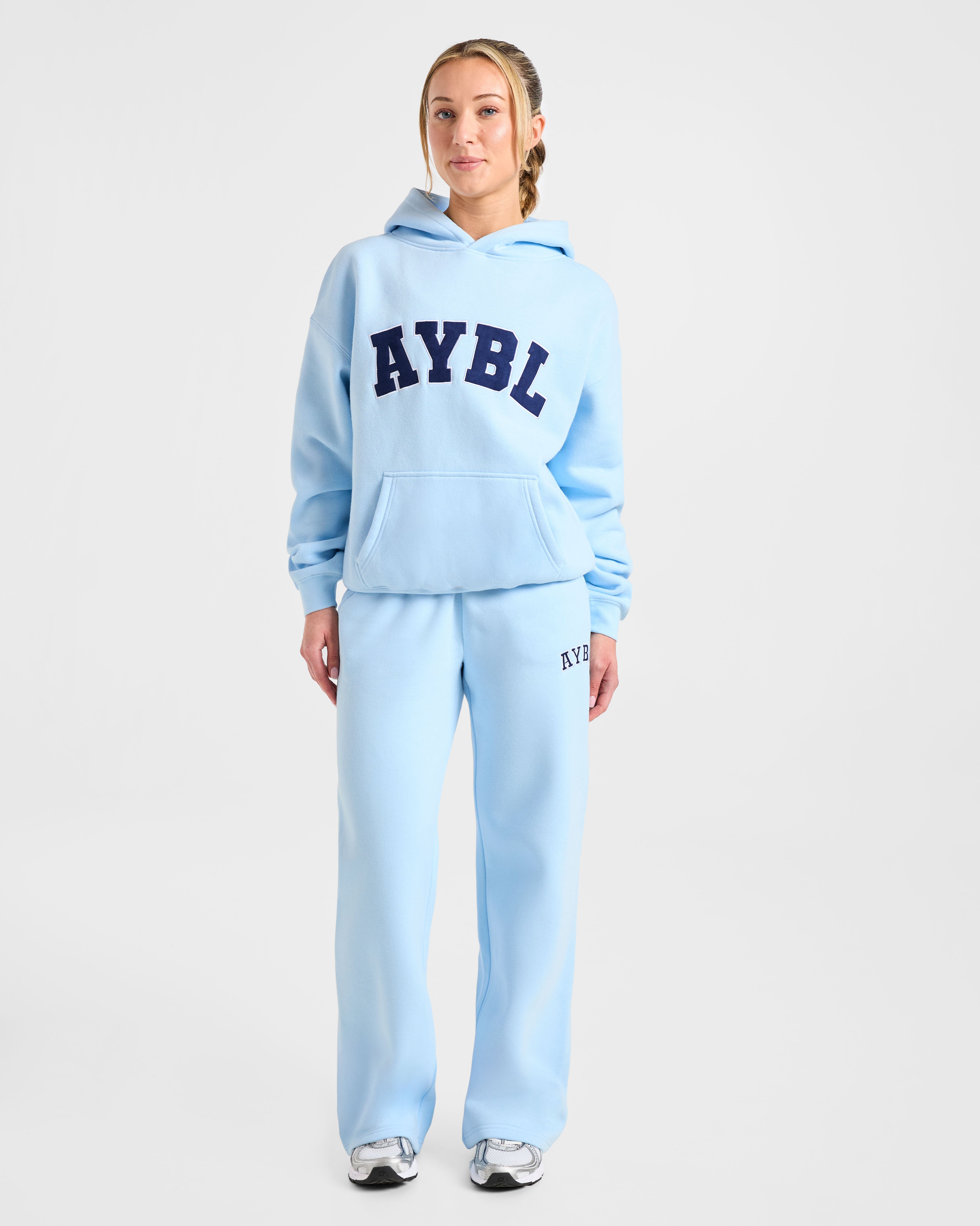 Varsity 2.0 Oversized Straight Leg Joggers - Blau/Navy