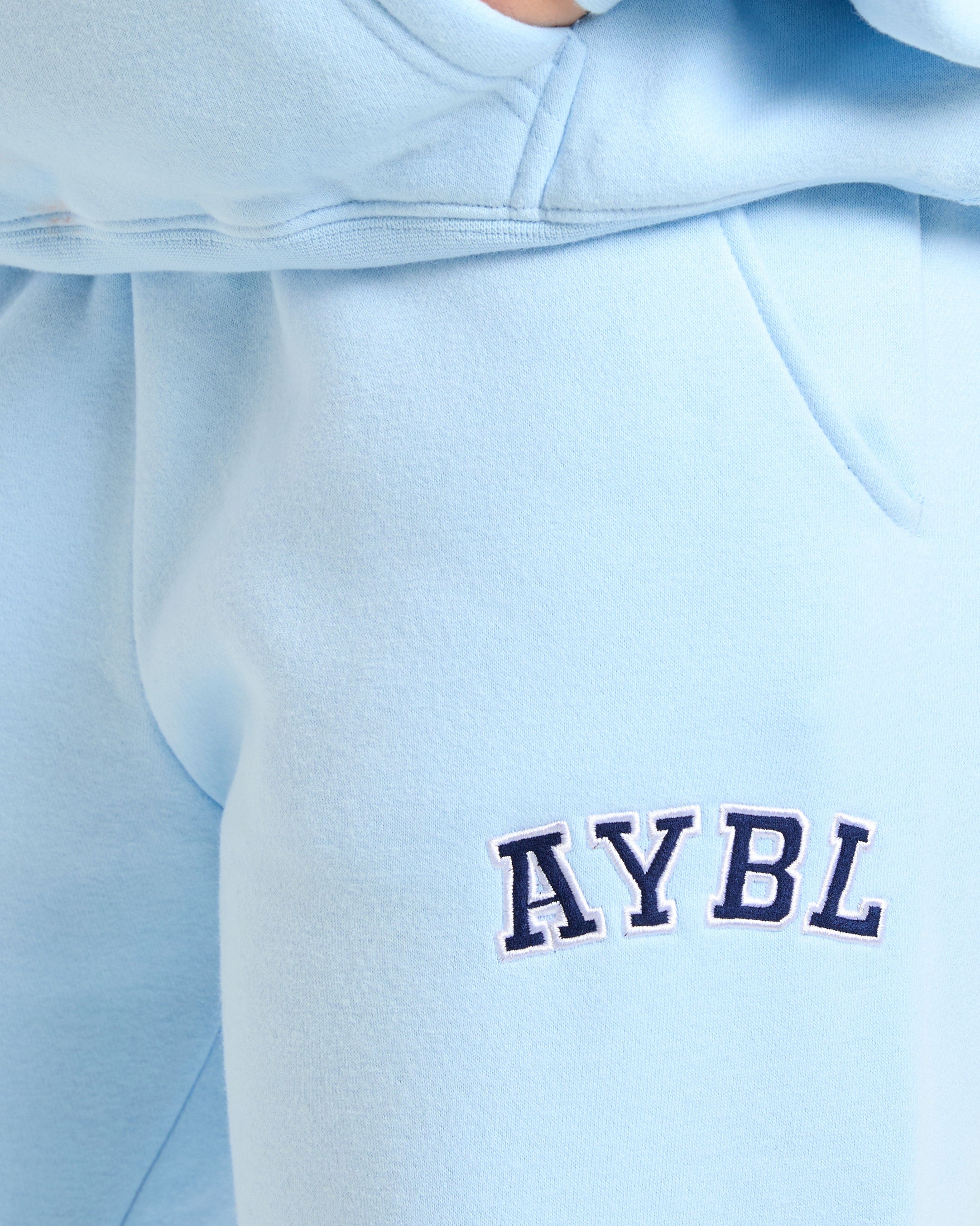 Varsity 2.0 Oversized Straight Leg Joggers - Blau/Navy