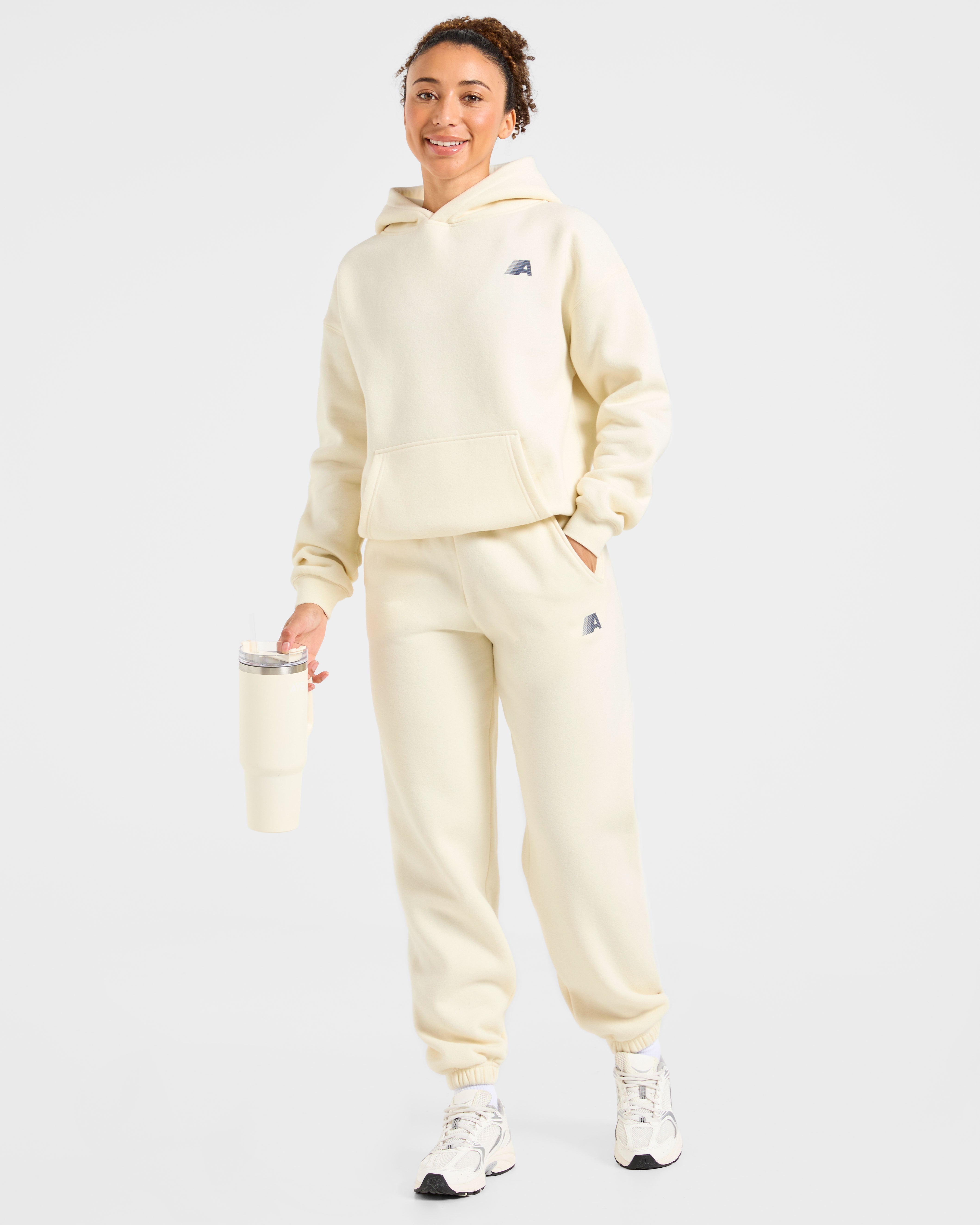 Retro Athletics Oversized Joggers - Butter Gelb/Navy