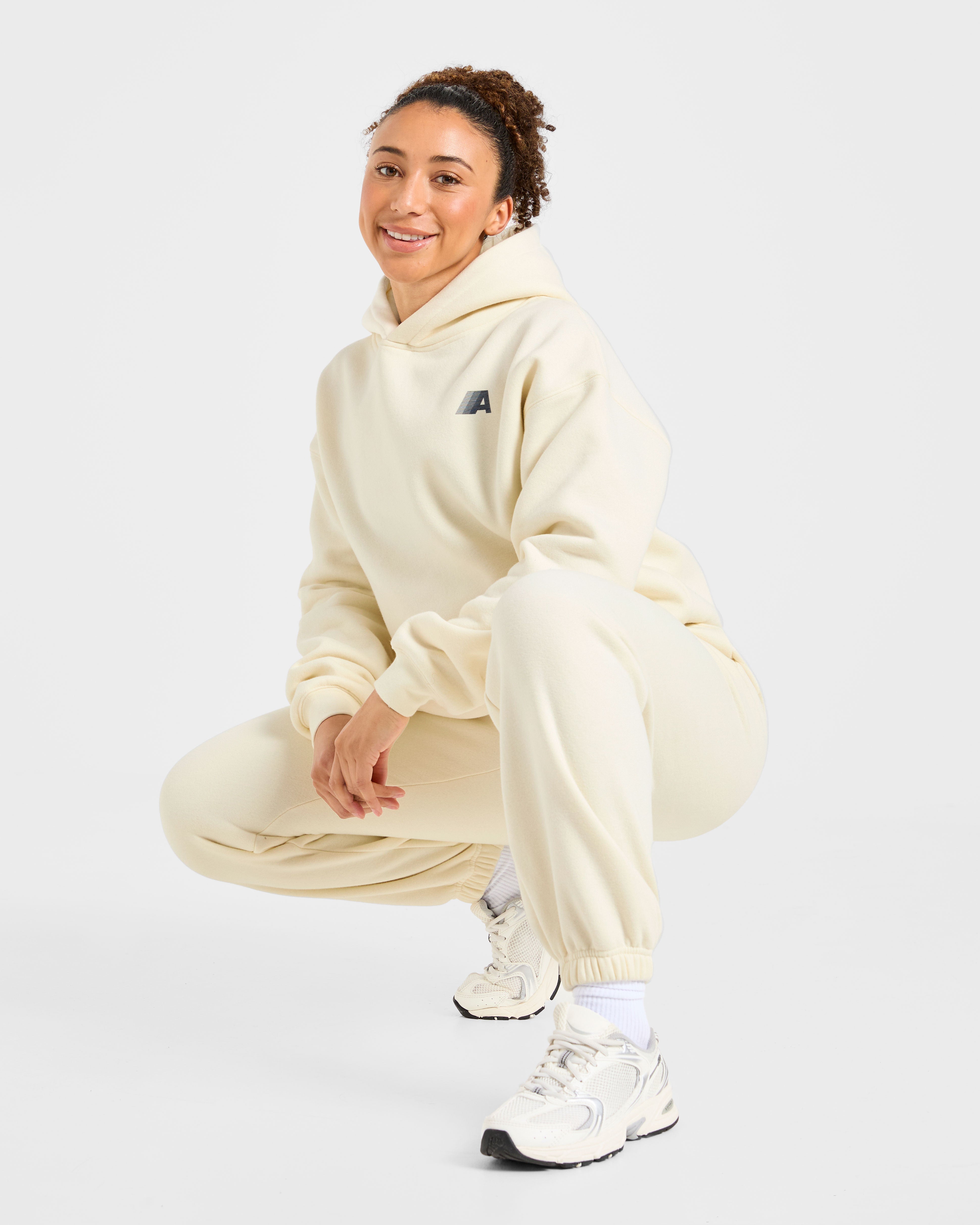 Retro Athletics Oversized Joggers - Butter Gelb/Navy