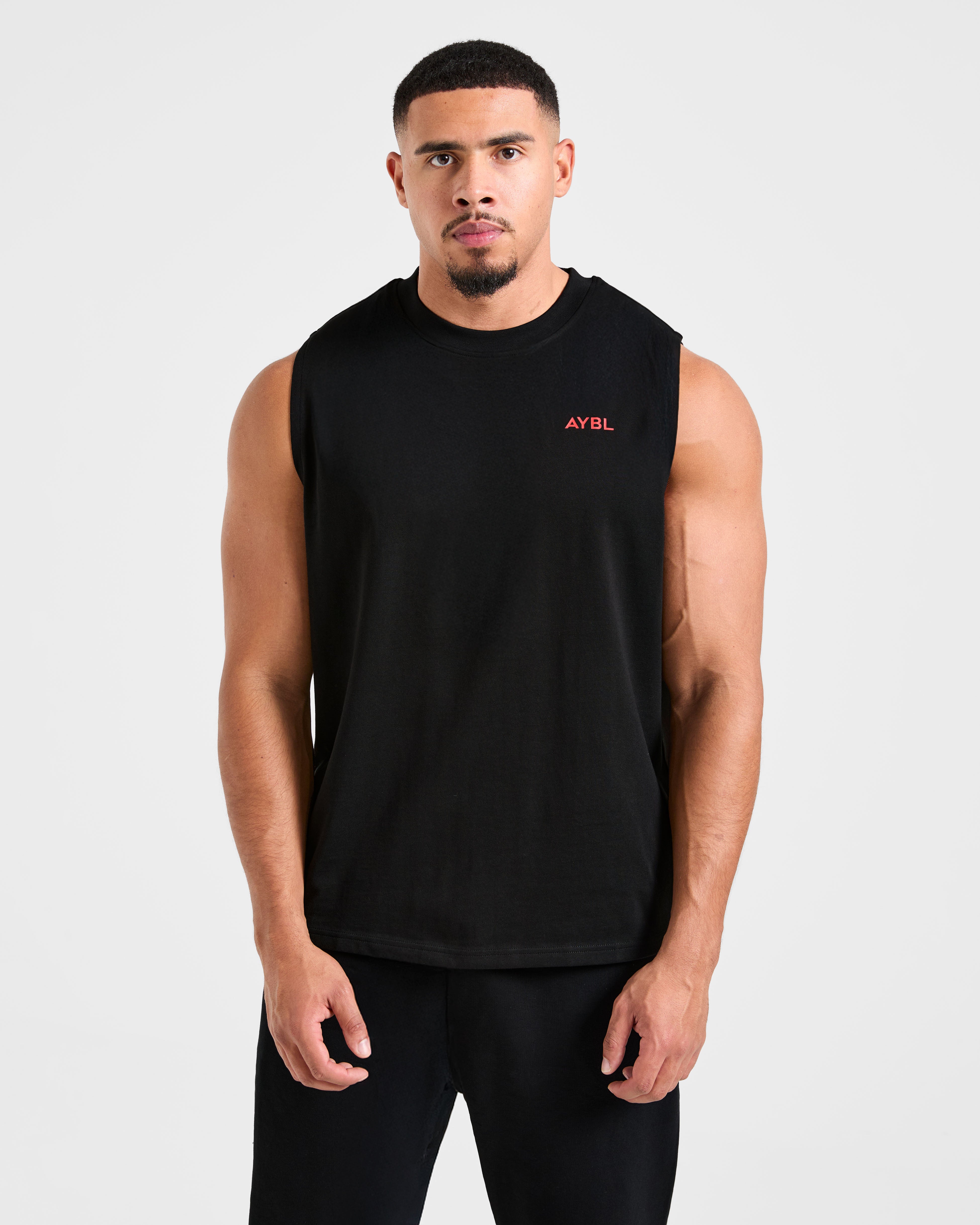Essential Oversized Graphic Tank - Schwarz/Rot