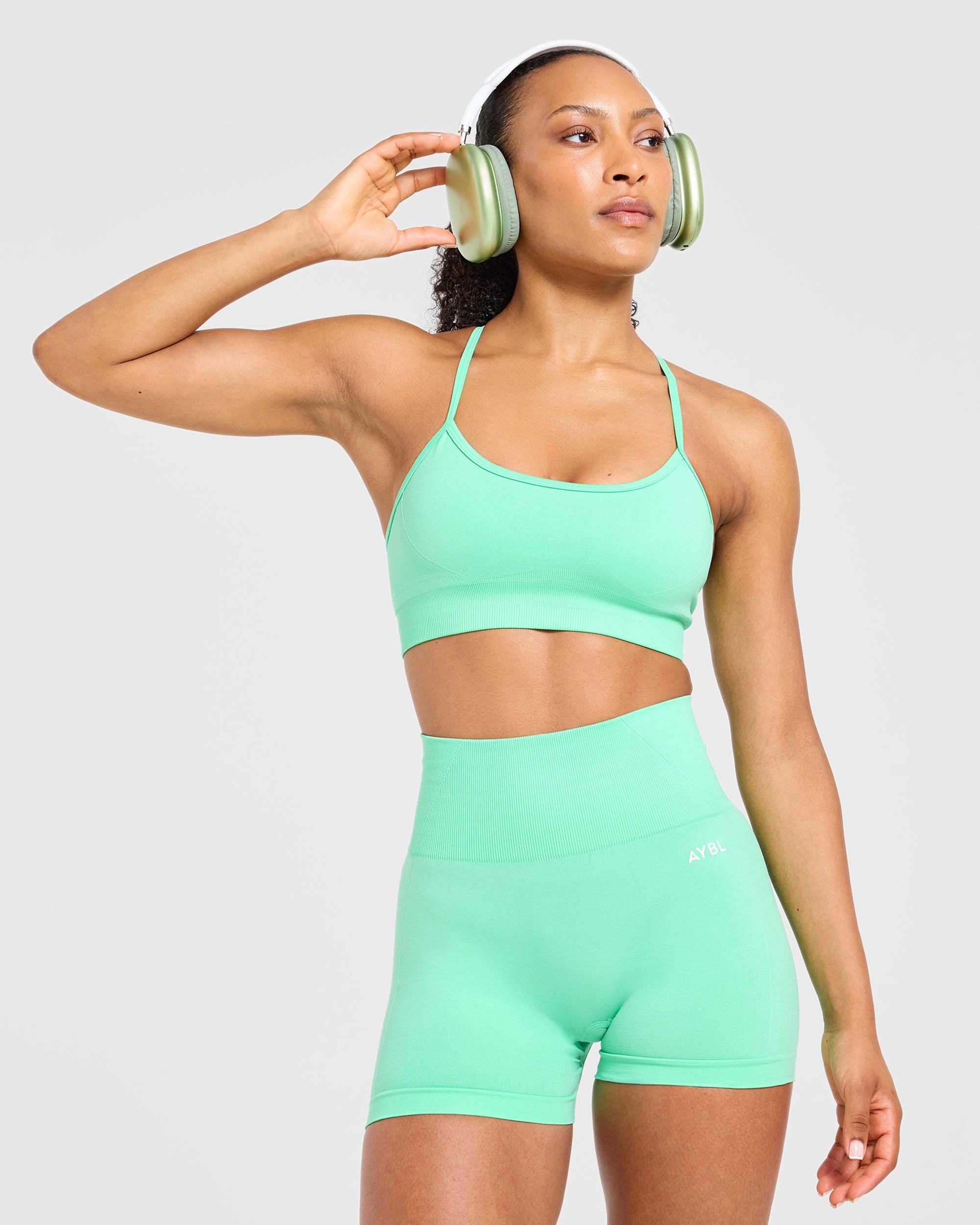 Empower Seamless Shorts - Spring Grün