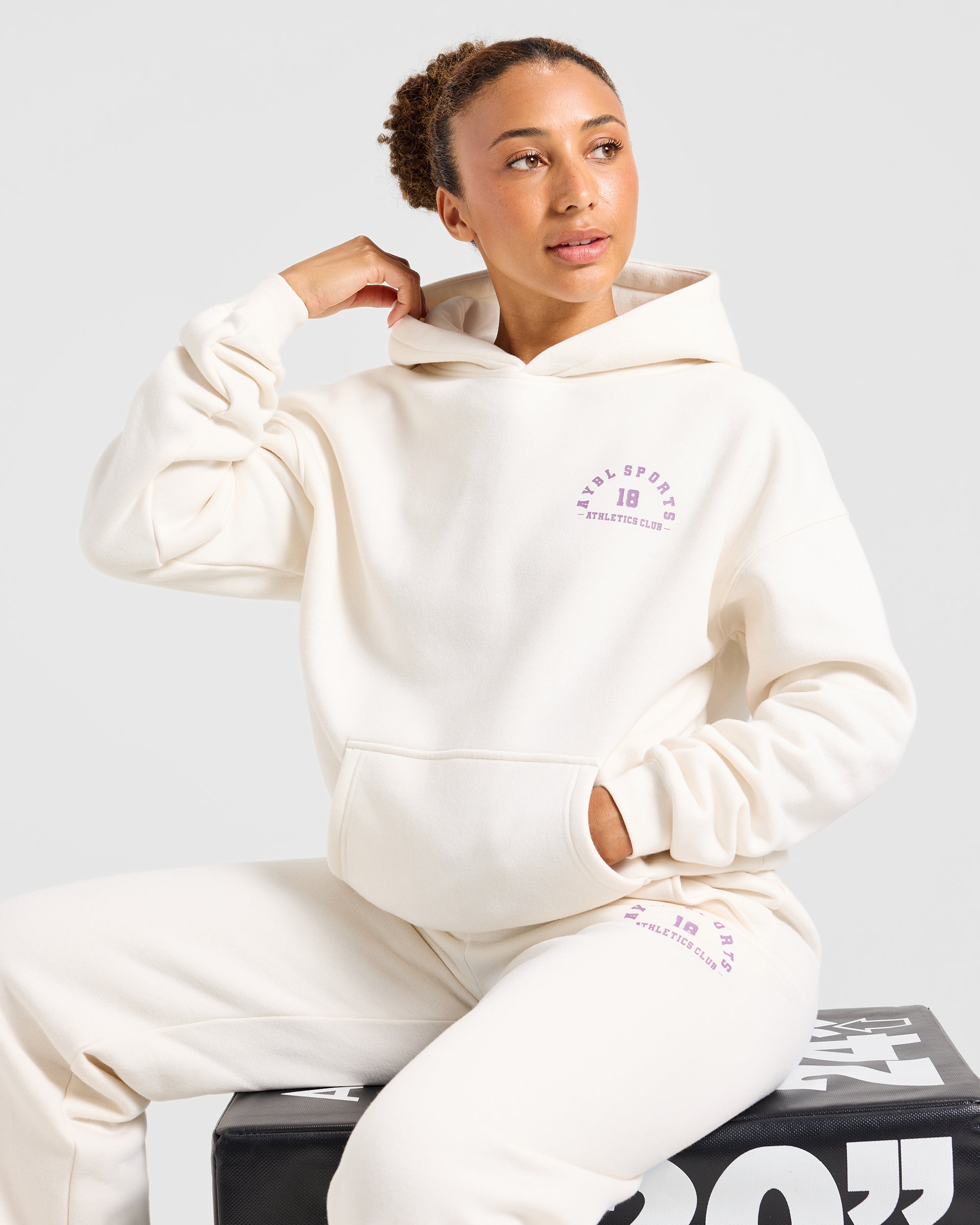 AYBL Sports 18 Oversized Hoodie - Off Weiß