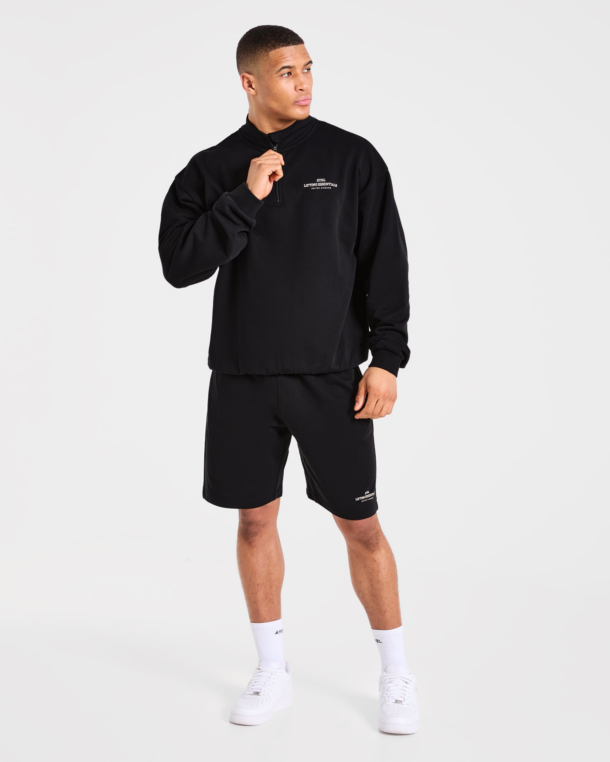 Apex Lifting Essentials Shorts - Schwarz/Cream