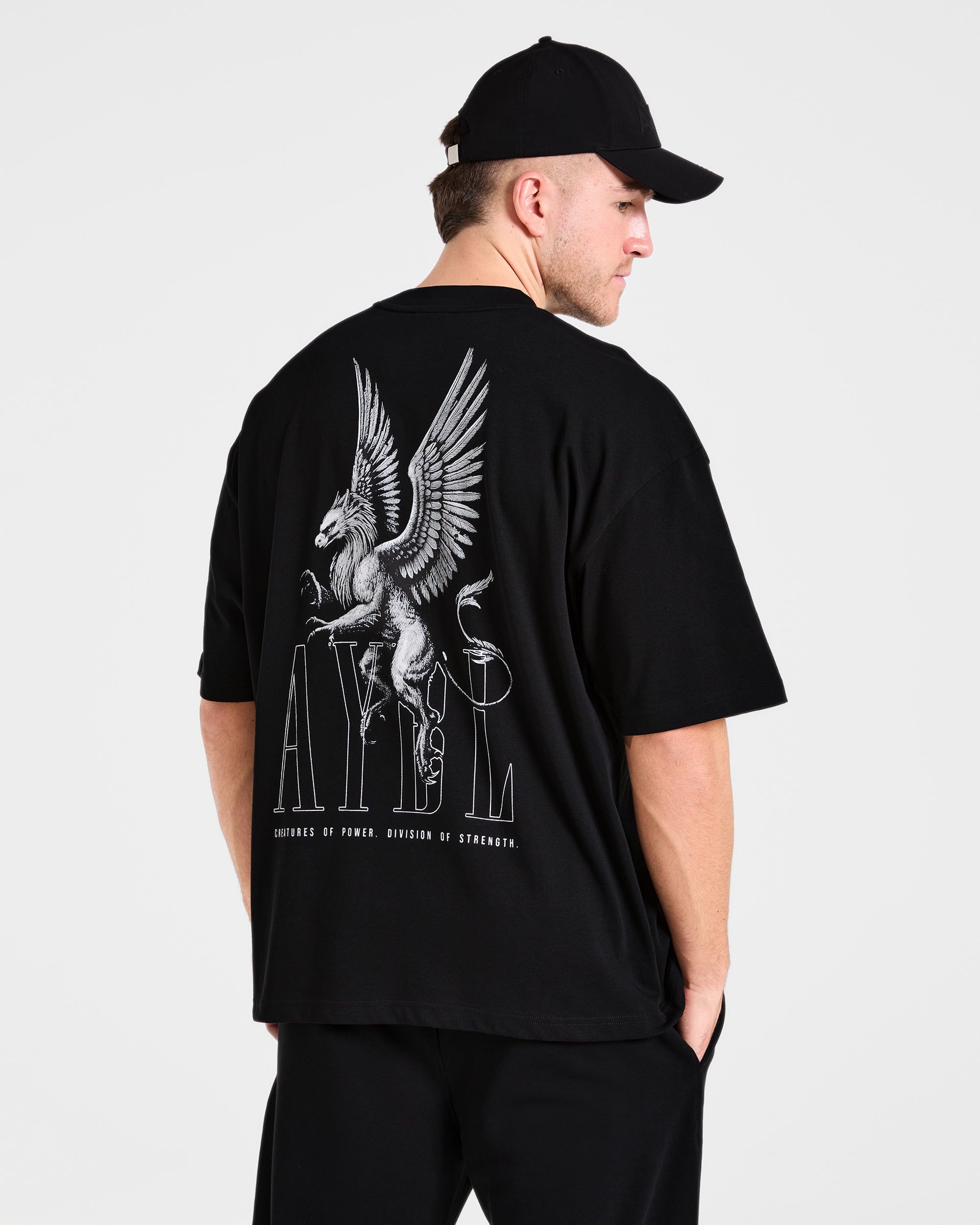 Creatures Of Power Oversized T Shirt - Schwarz