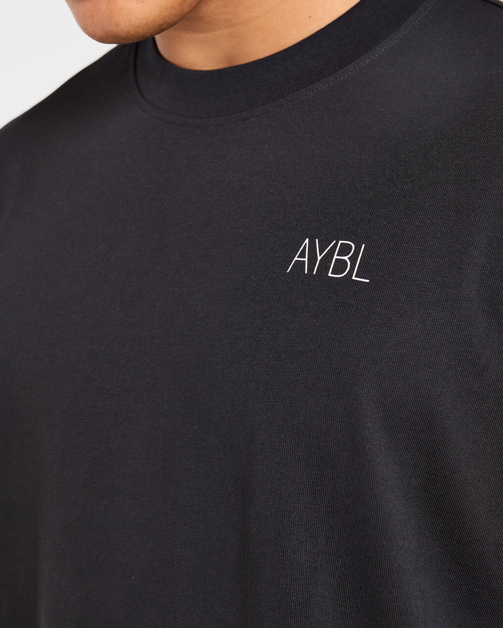 Training Dept. Illustration Oversized T Shirt - Schwarz