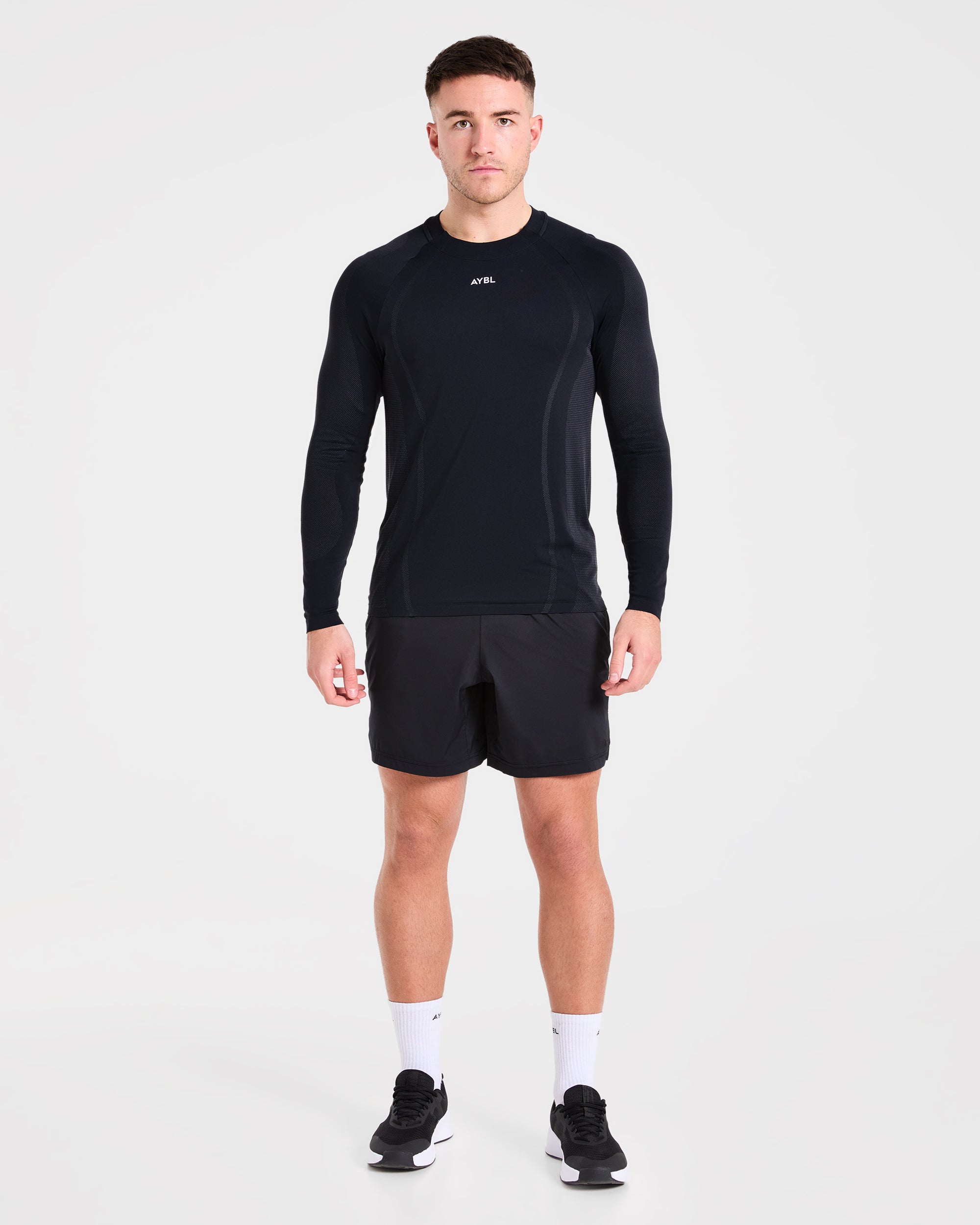 Attain Seamless Long Sleeve T Shirt - Schwarz