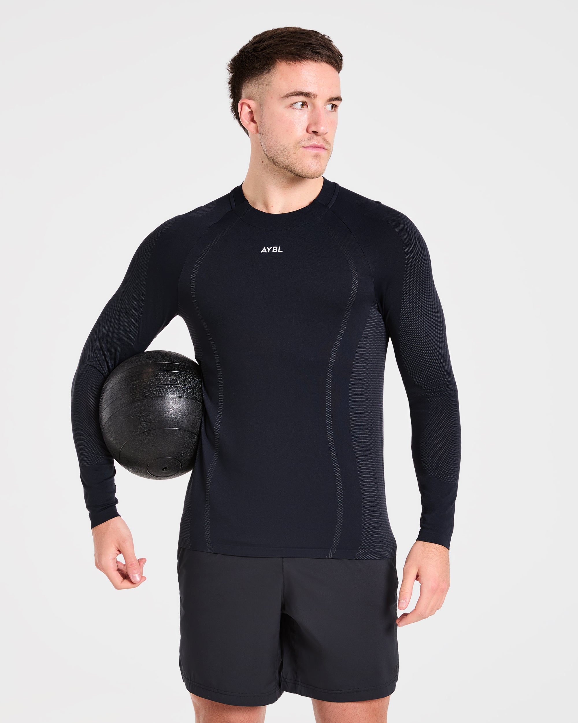 Attain Seamless Long Sleeve T Shirt - Schwarz