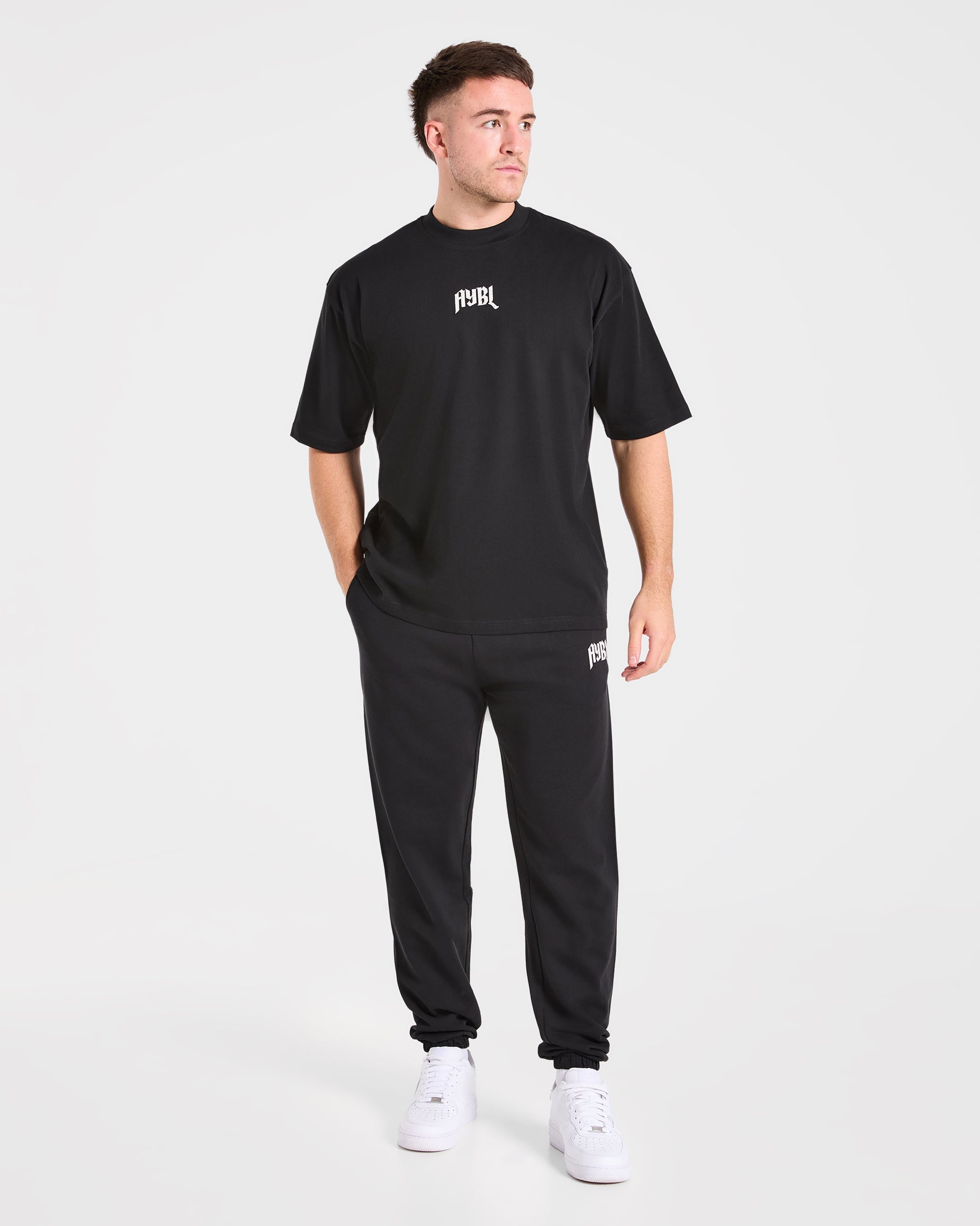 Heavy Lifting Gothic Oversized T Shirt - Schwarz/Off Weiß