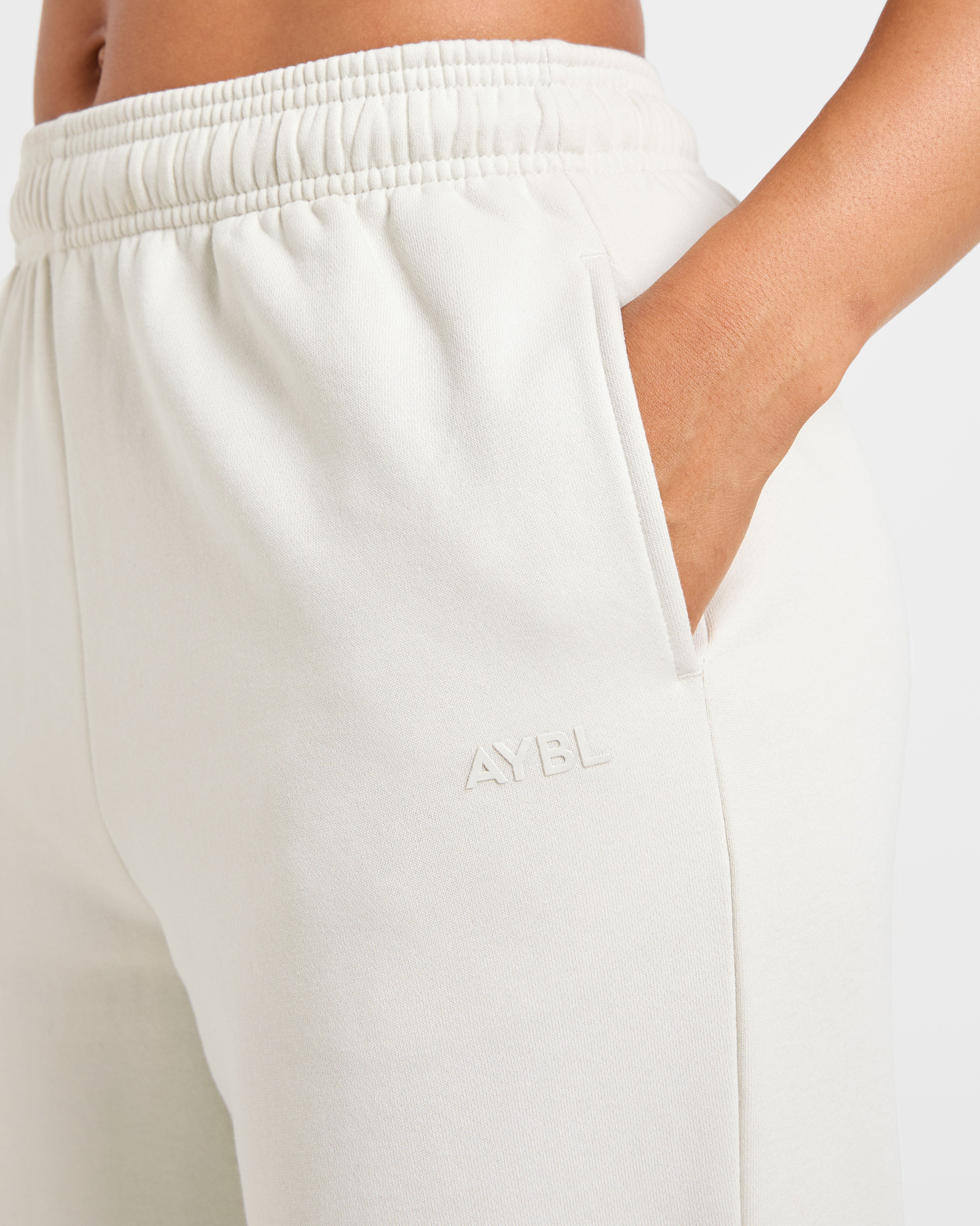 Lifestyle Oversized Joggers - Off Weiß