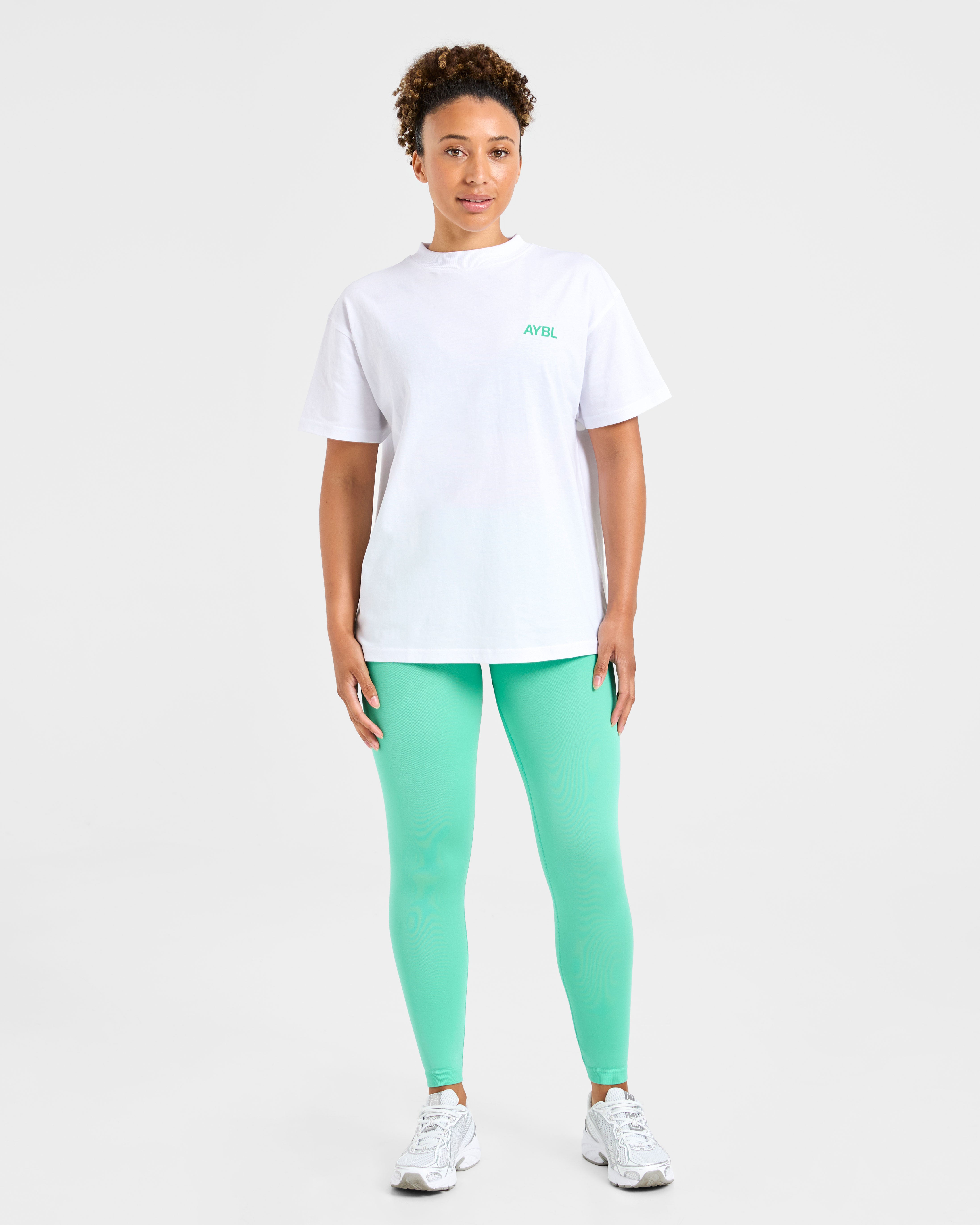 AYBL Sports Club Oversized T Shirt - Weiß/Racing Green