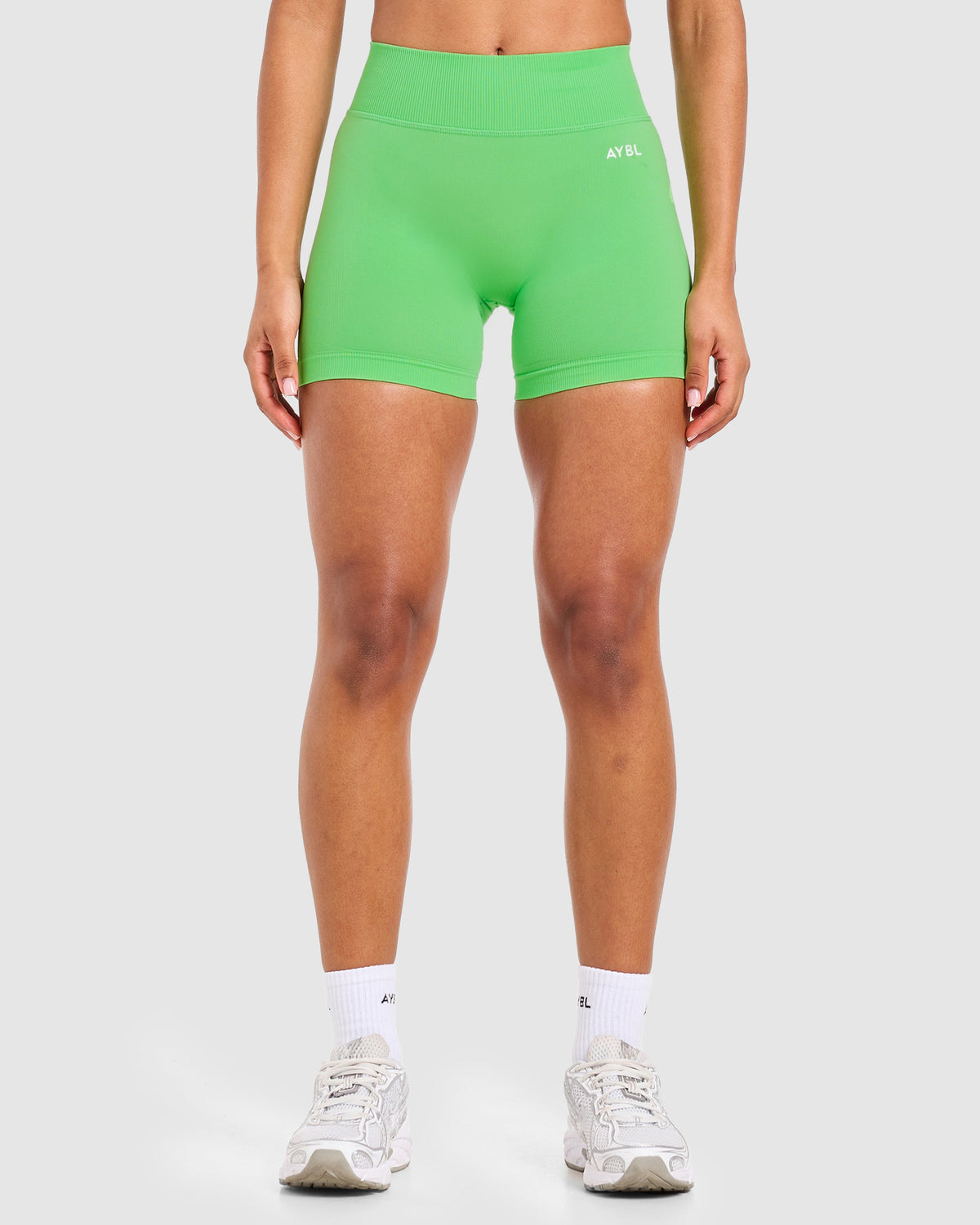 Adapt Seamless Shorts | 4.5" - Bright Grün