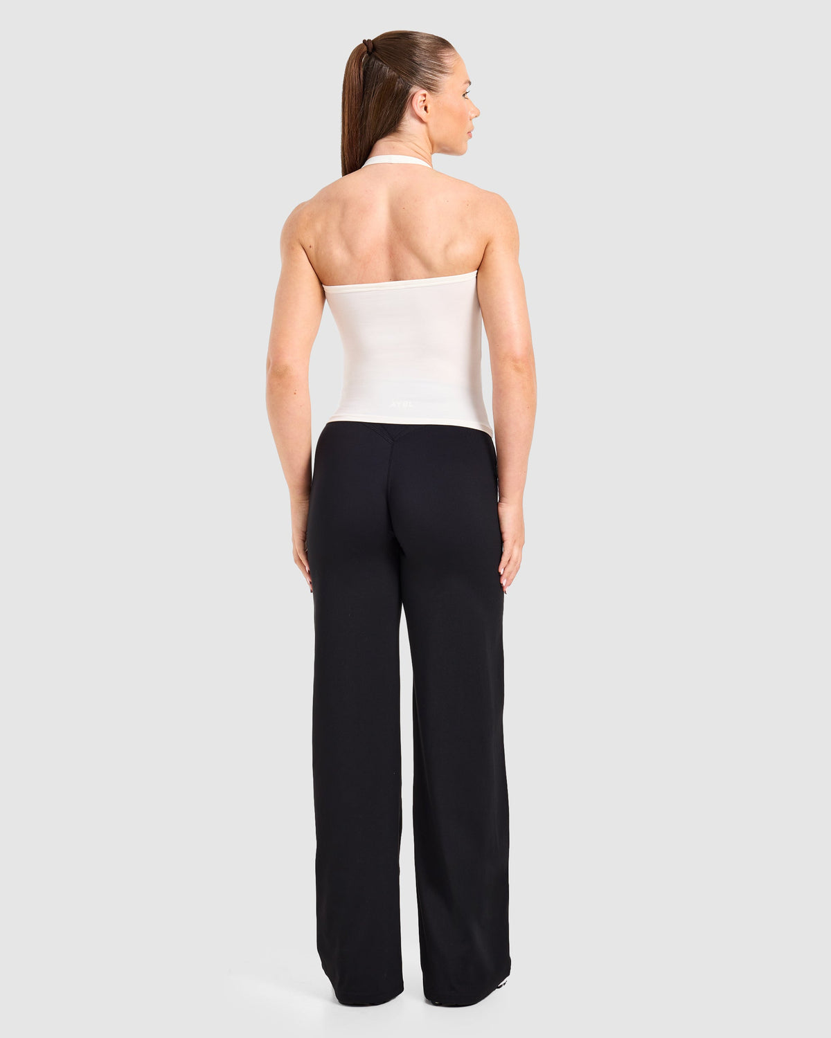 Ease Halterneck Top - Cream Weiß