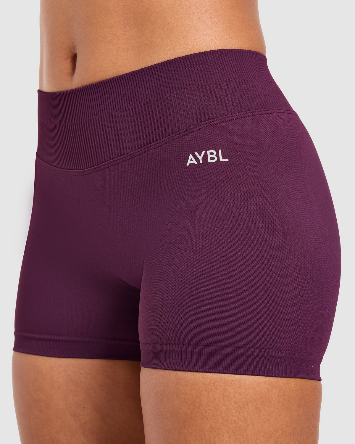 Enhance Seamless Shorts | 3.5" - Midnight Plum