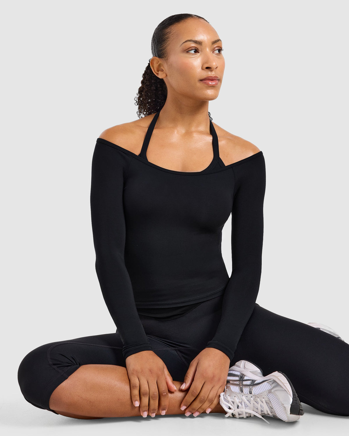Ease Halterneck Top - Schwarz