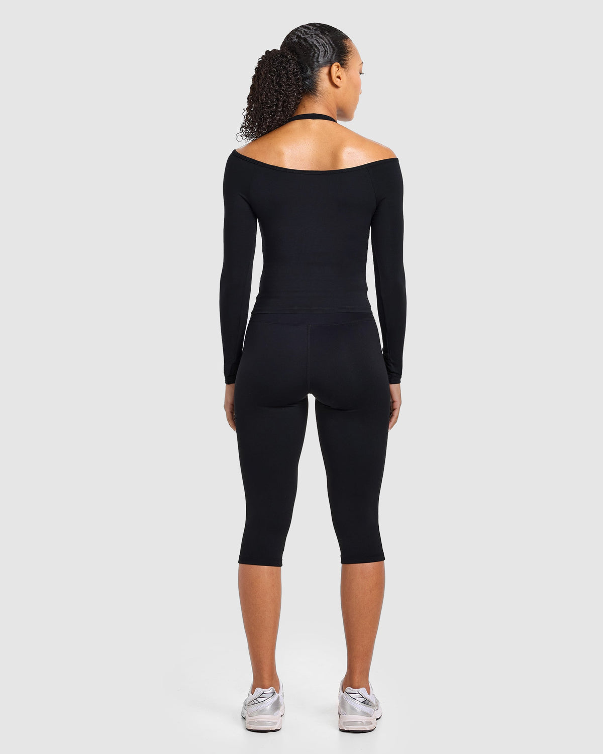 Ease Off The Shoulder Top - Schwarz