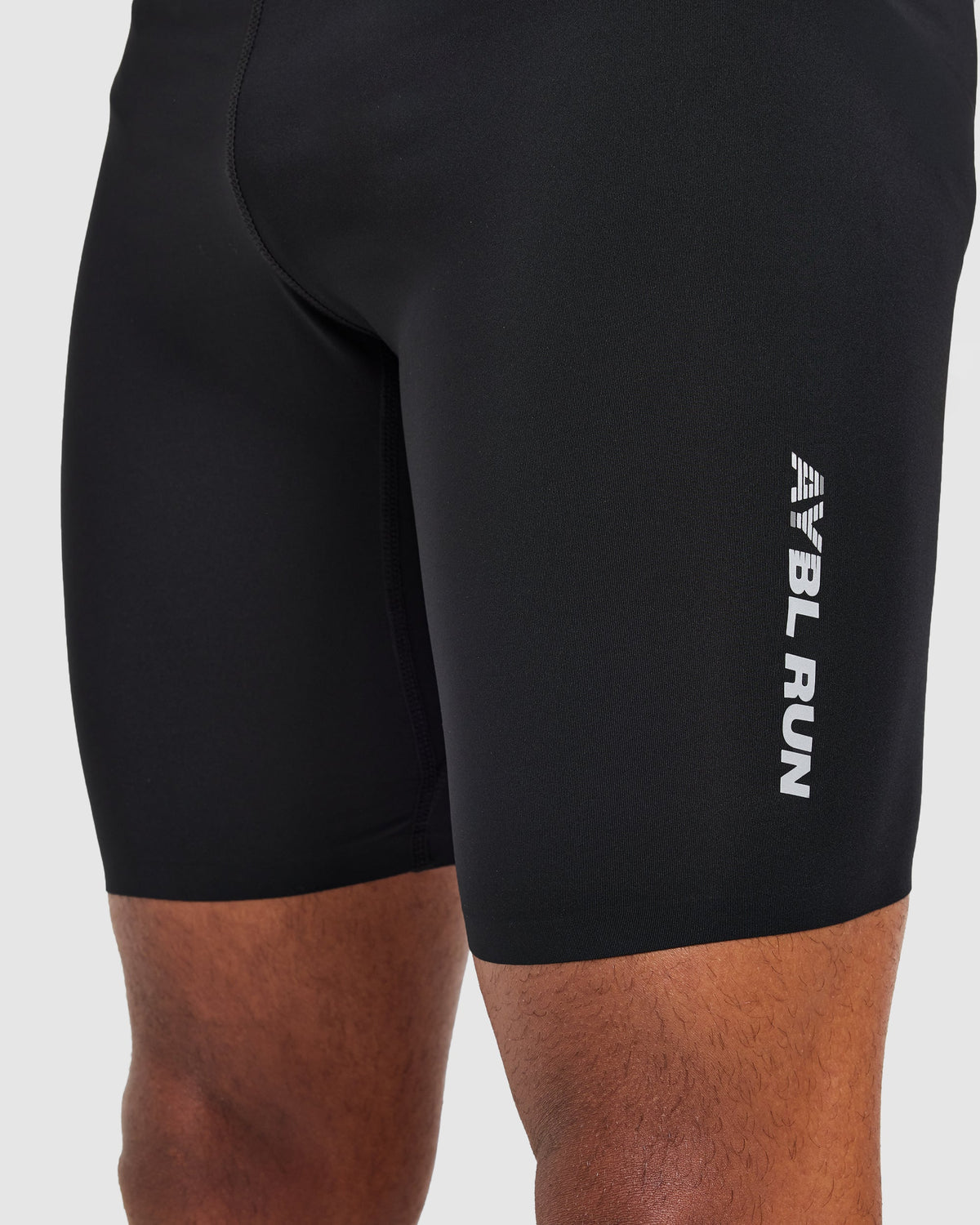 Run Tight Shorts - Schwarz