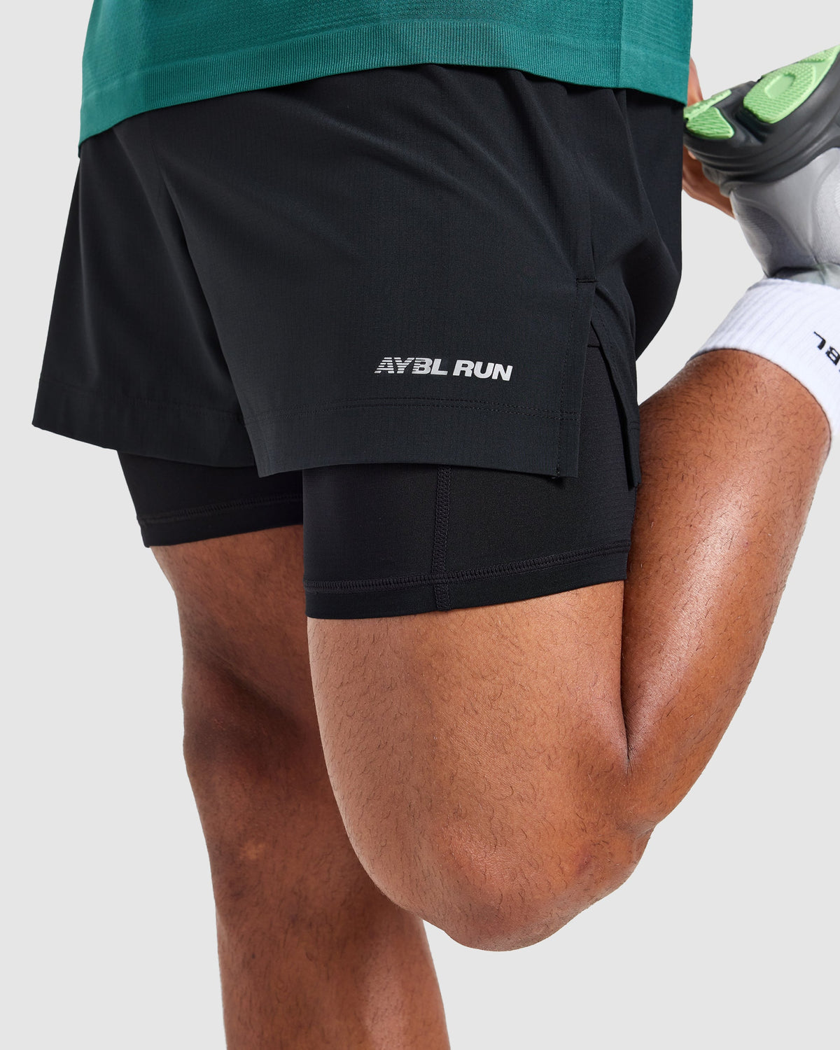Run 2 in 1 Shorts - Schwarz