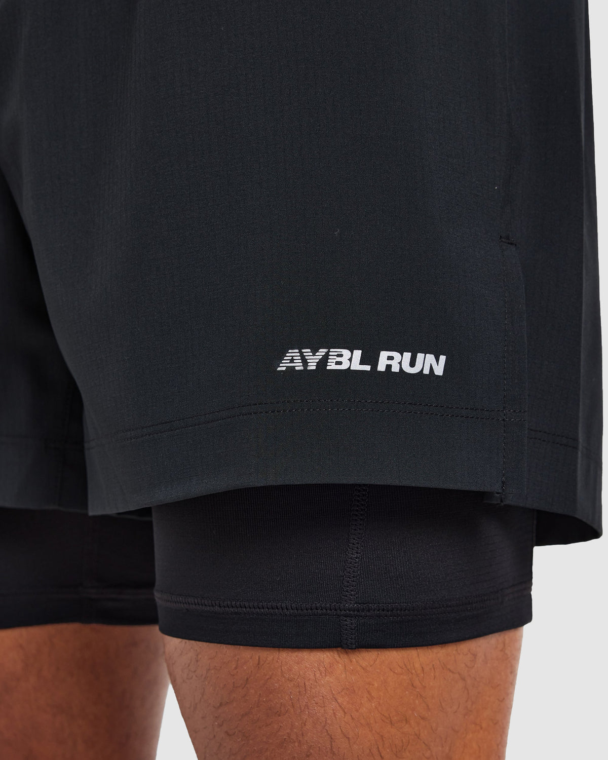 Run 2 in 1 Shorts - Schwarz