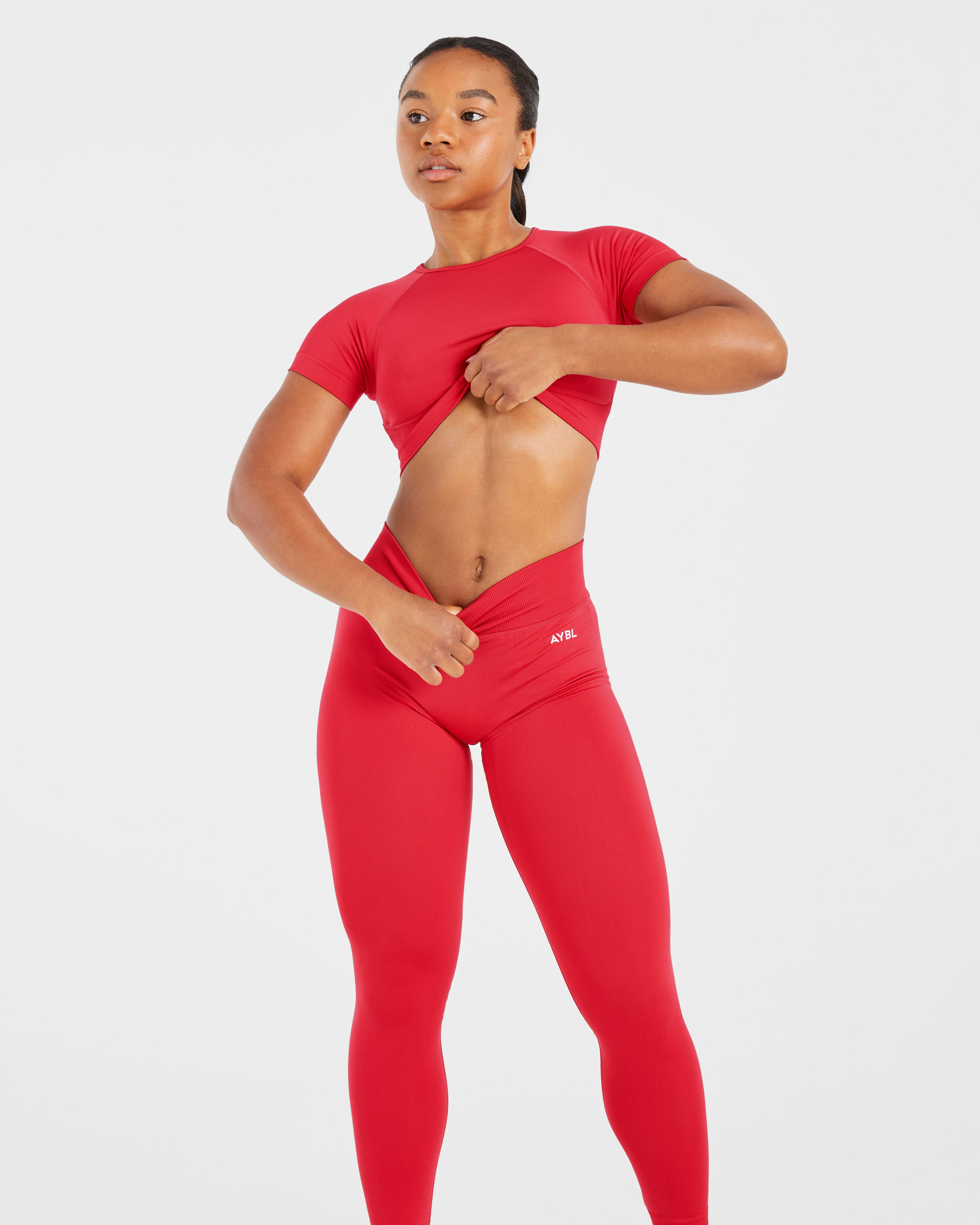 Adapt Seamless Crop Top - Salsa Rot